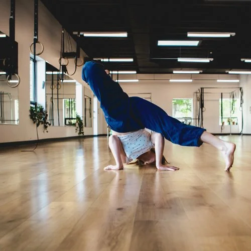 Leah-Woods_Contemporary-Movement-Arts_Acrobatics-Workshop_500px-3.jpg