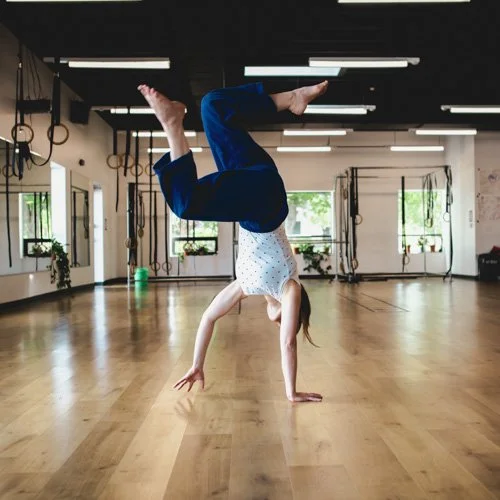 Leah-Woods_Contemporary-Movement-Arts_Acrobatics-Workshop_500px-4.jpg
