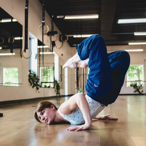 Leah-Woods_Contemporary-Movement-Arts_Floorwork-Class_500px-9.jpg