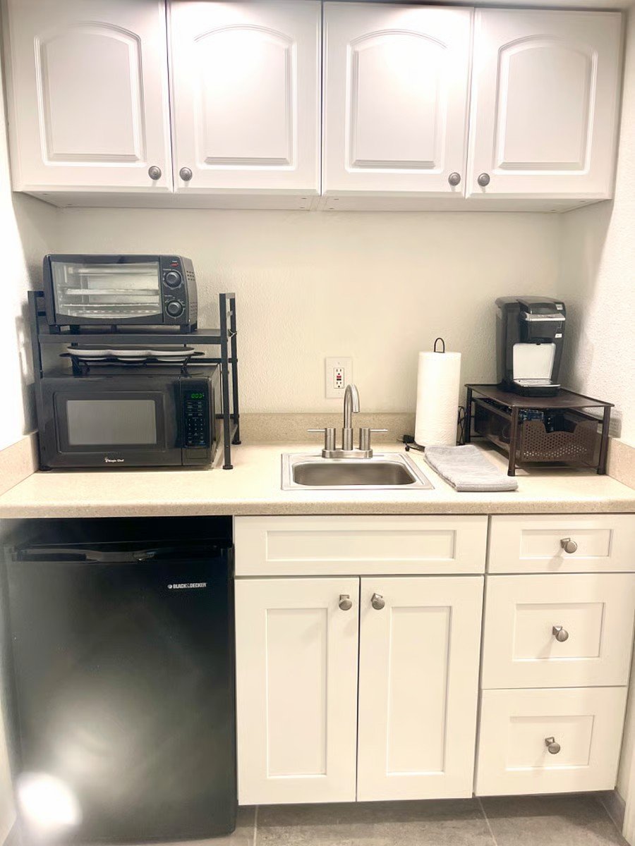 Kitchenette in suite