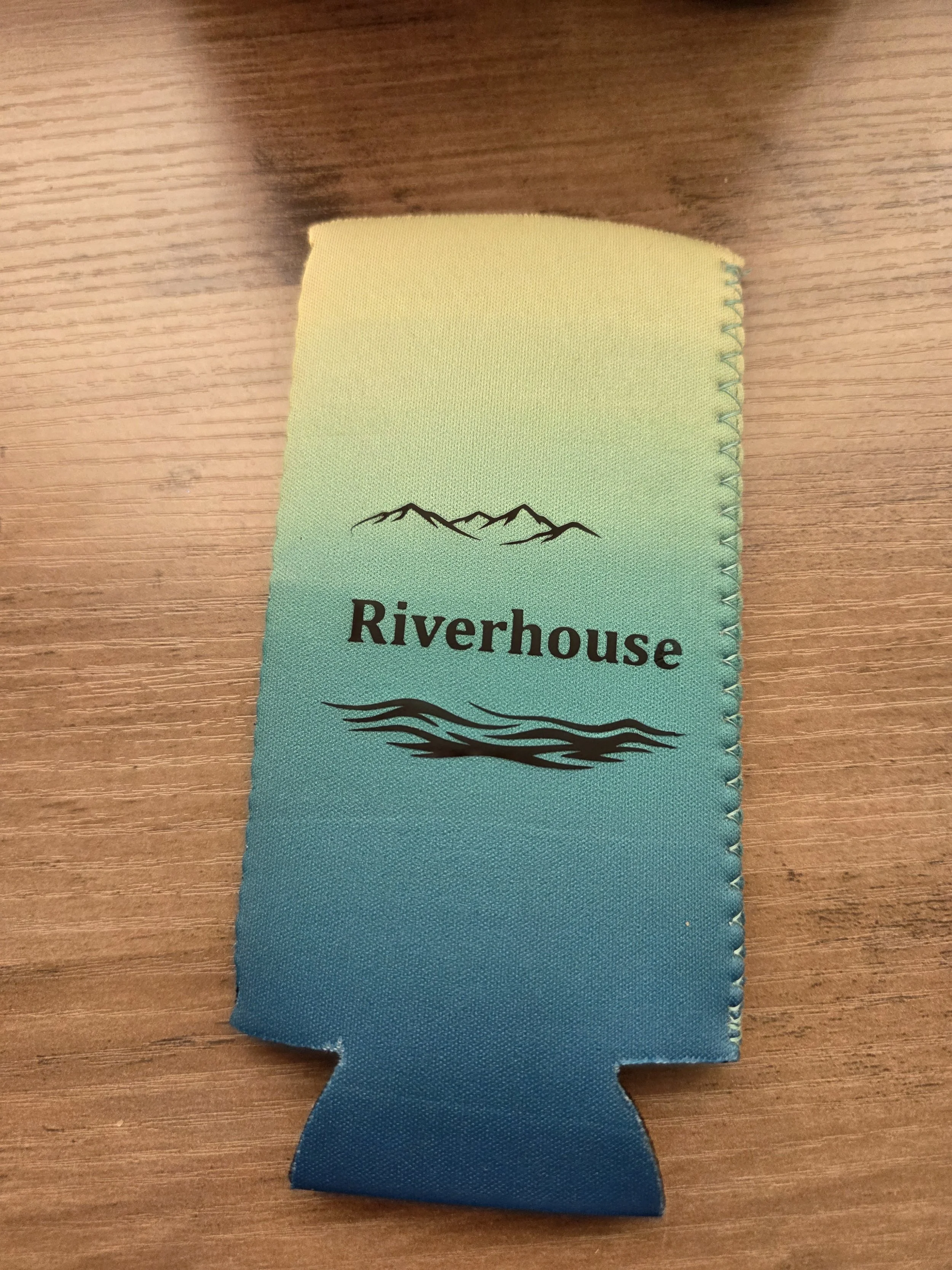 Personalized neoprene can cooler