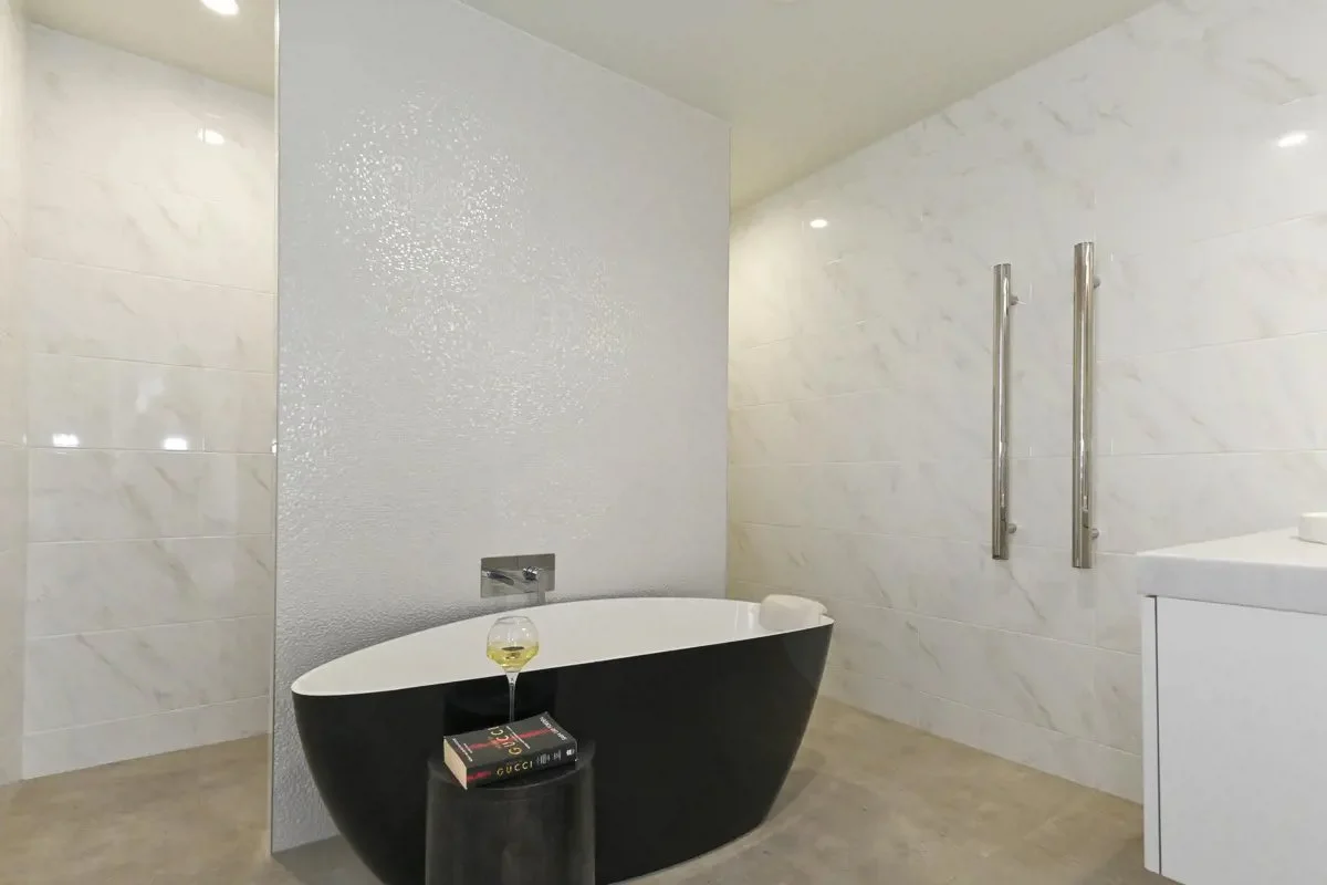 JK-Wharerau-Construction_Gallery_Bathroom.jpg