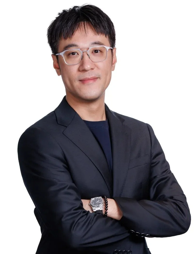 Portrait of Nan Zhang