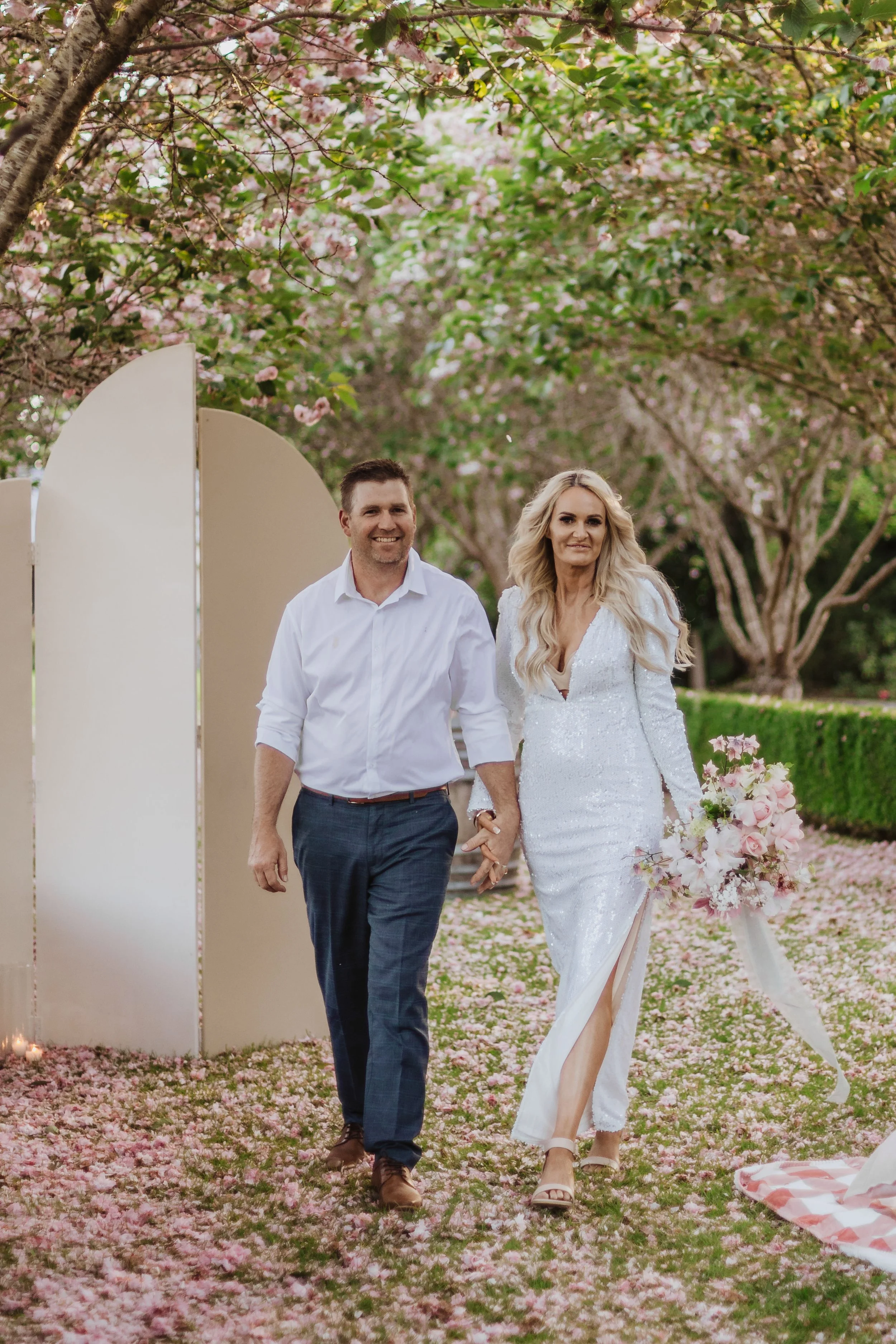 Geometric backdrop, ceremony, alter, florals, blush blossom, neutral (Copy)