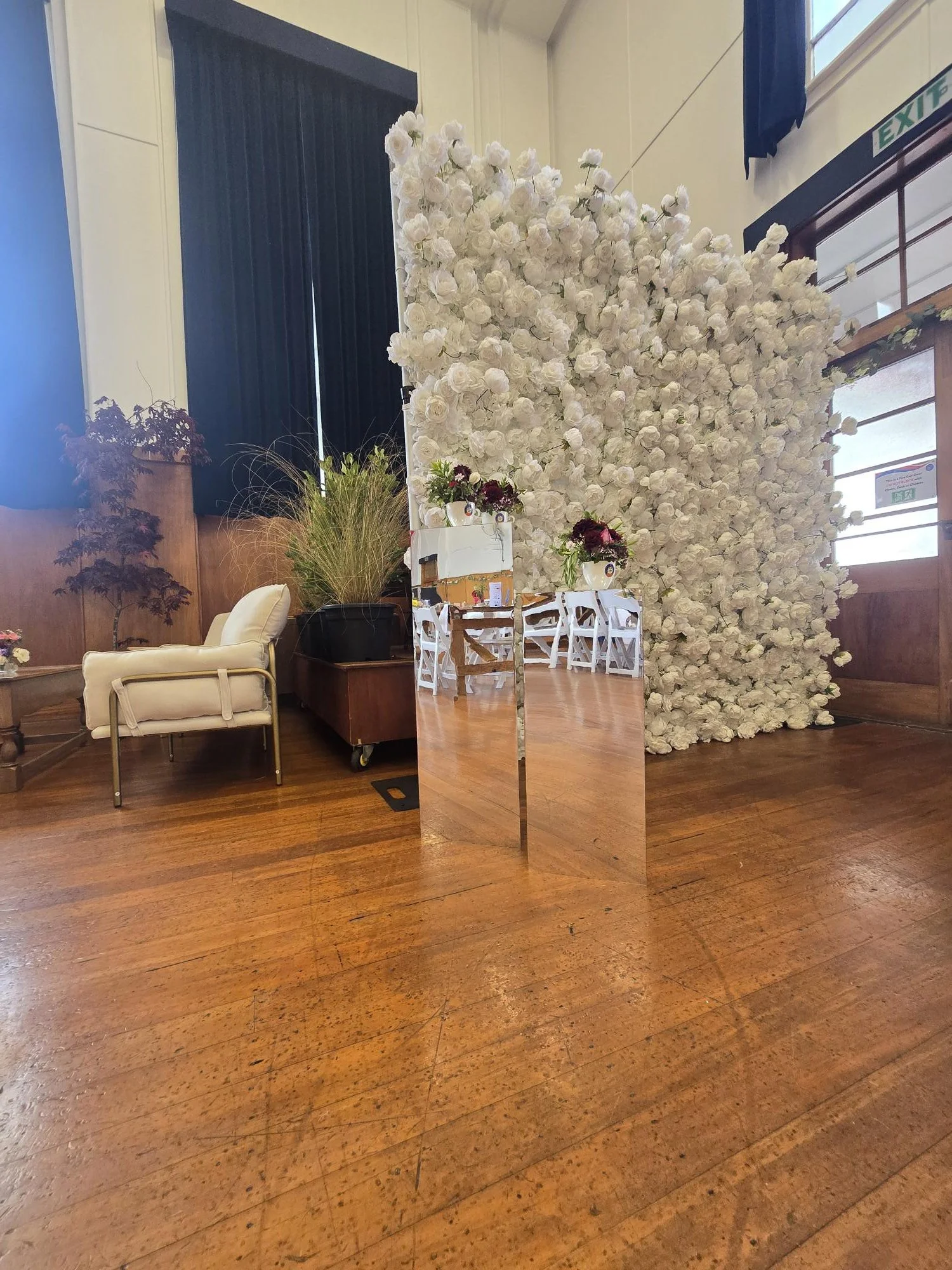 Silver Mirror Plinths