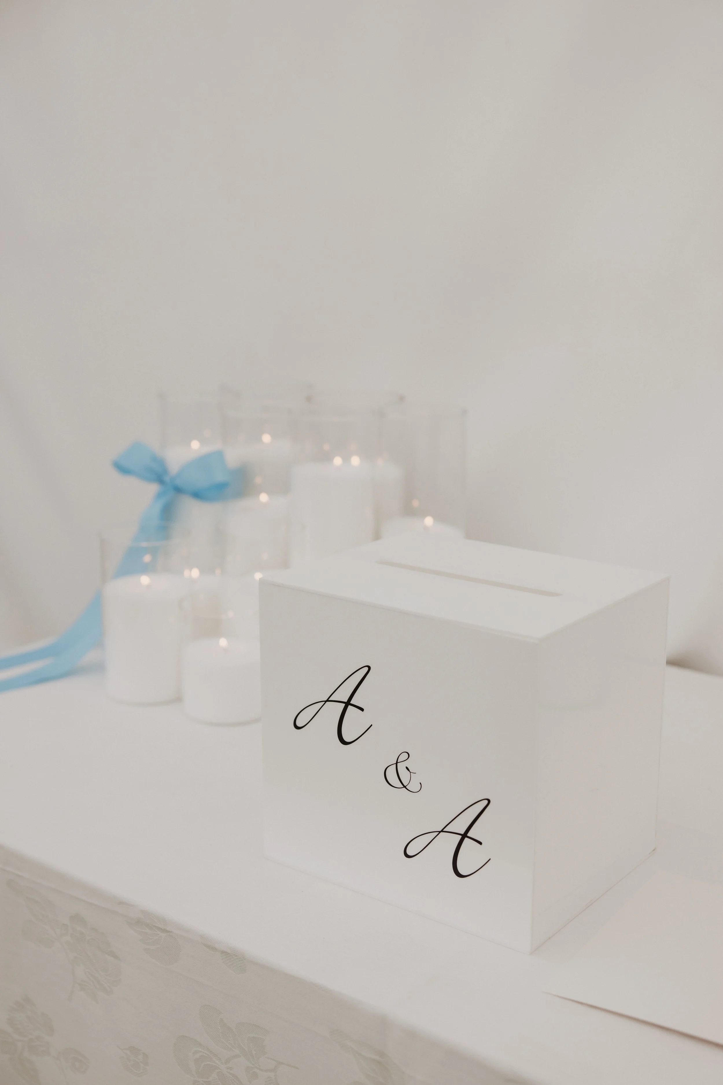 White Card Box Acrylic (Customisable)