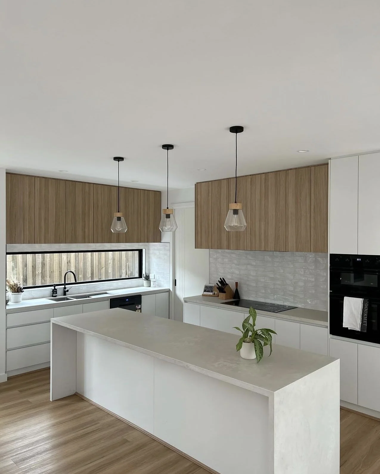 Custom kitchen renovation by Oxbuilt projects Melbourne