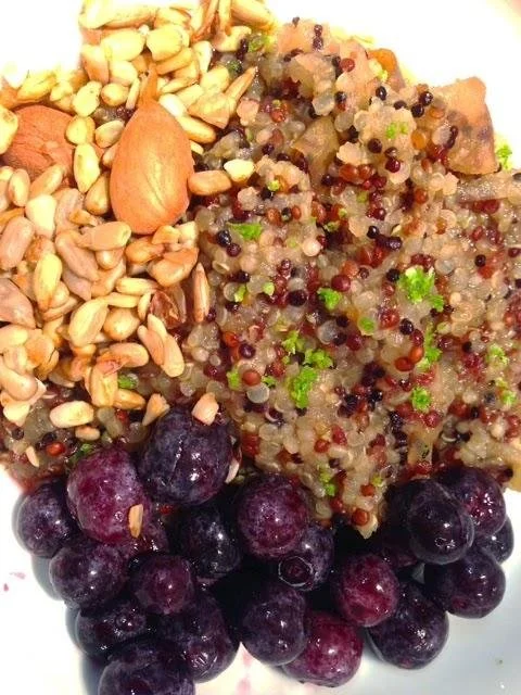 Tricolour Quinoa Porridge