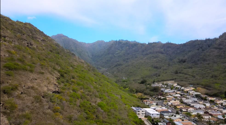 Paiko Ridge View from SW to NE.png