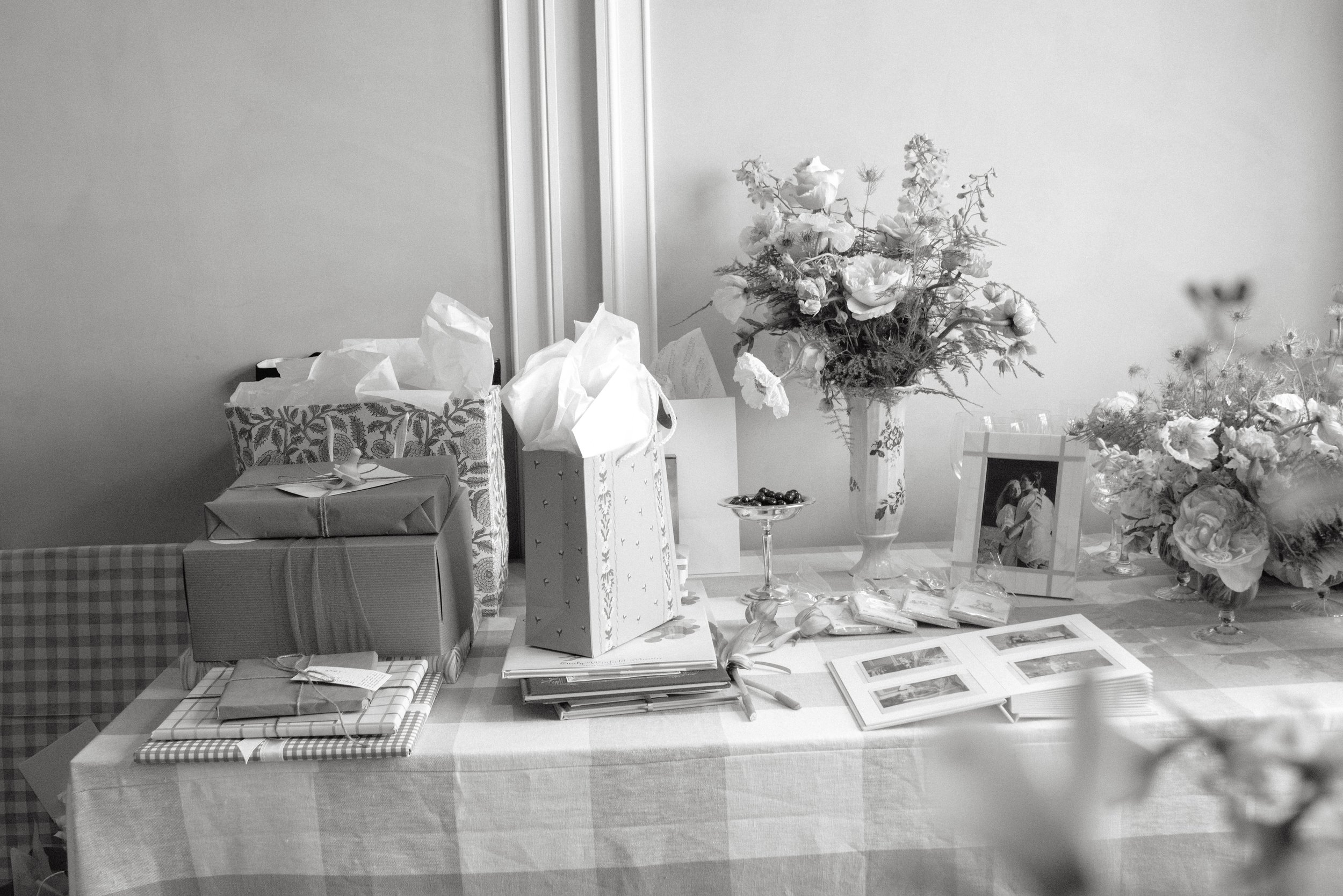 R BABYSHOWER-254.jpg
