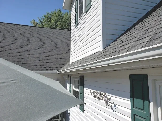 New seamless gutters and guards help defend against Mason, MI, Mid-Central, west, east, and Northern Michigan winters. No more clogging gutters.