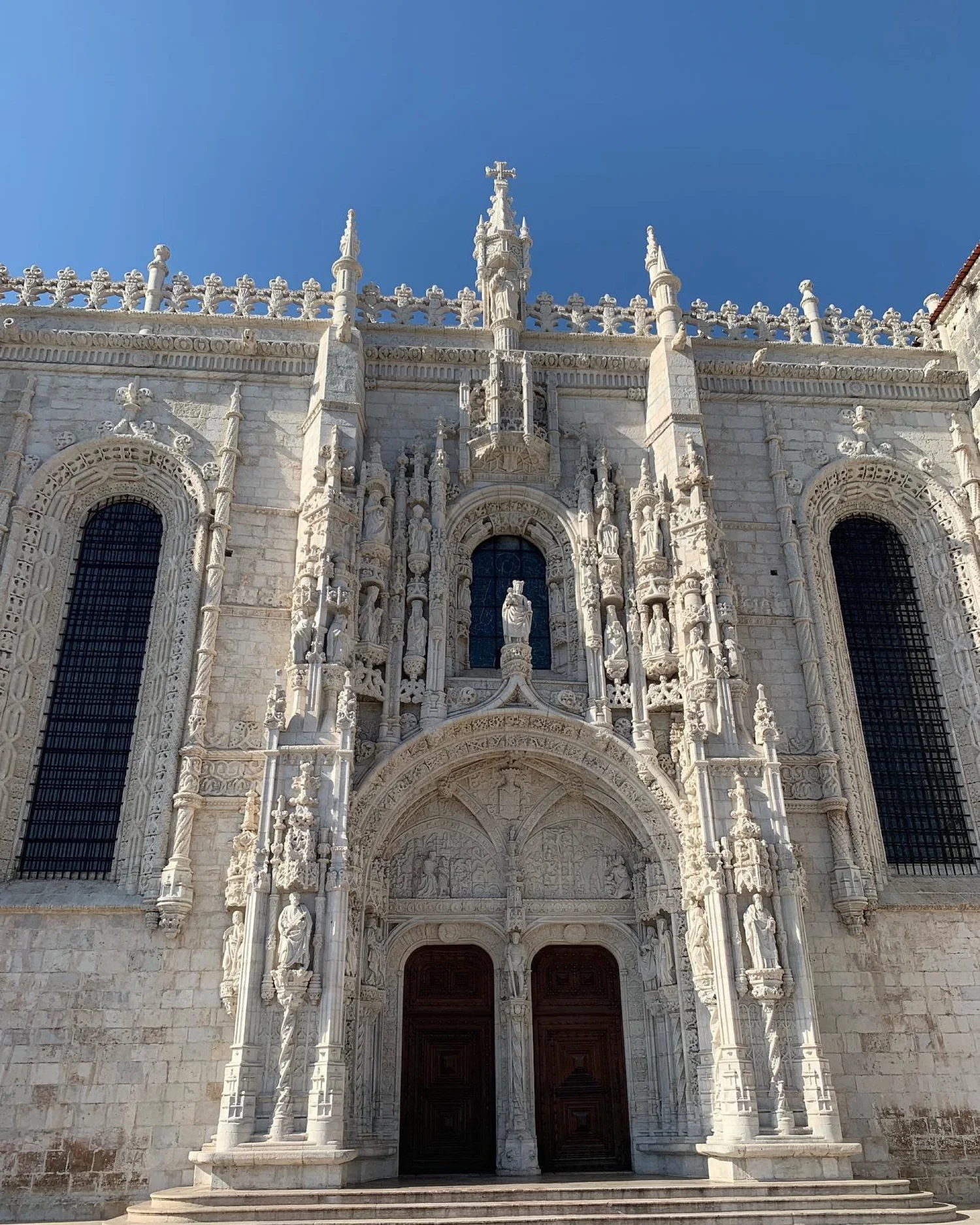 Lisbon photographed by the Gouldings