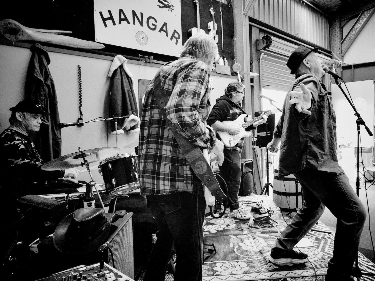 tauranga-band-hangar-performance.JPG