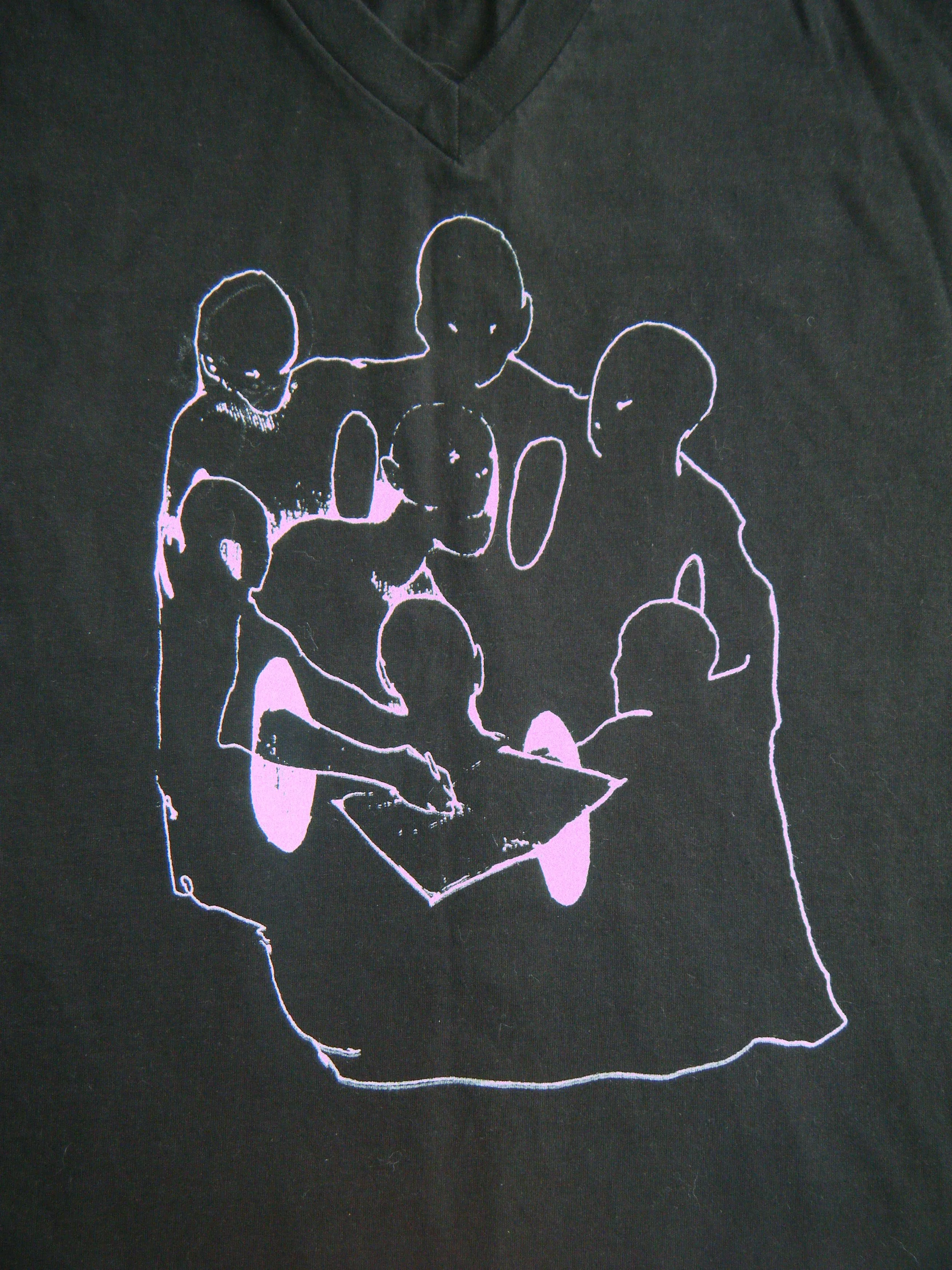 Black XL Vee neck Close up .JPG