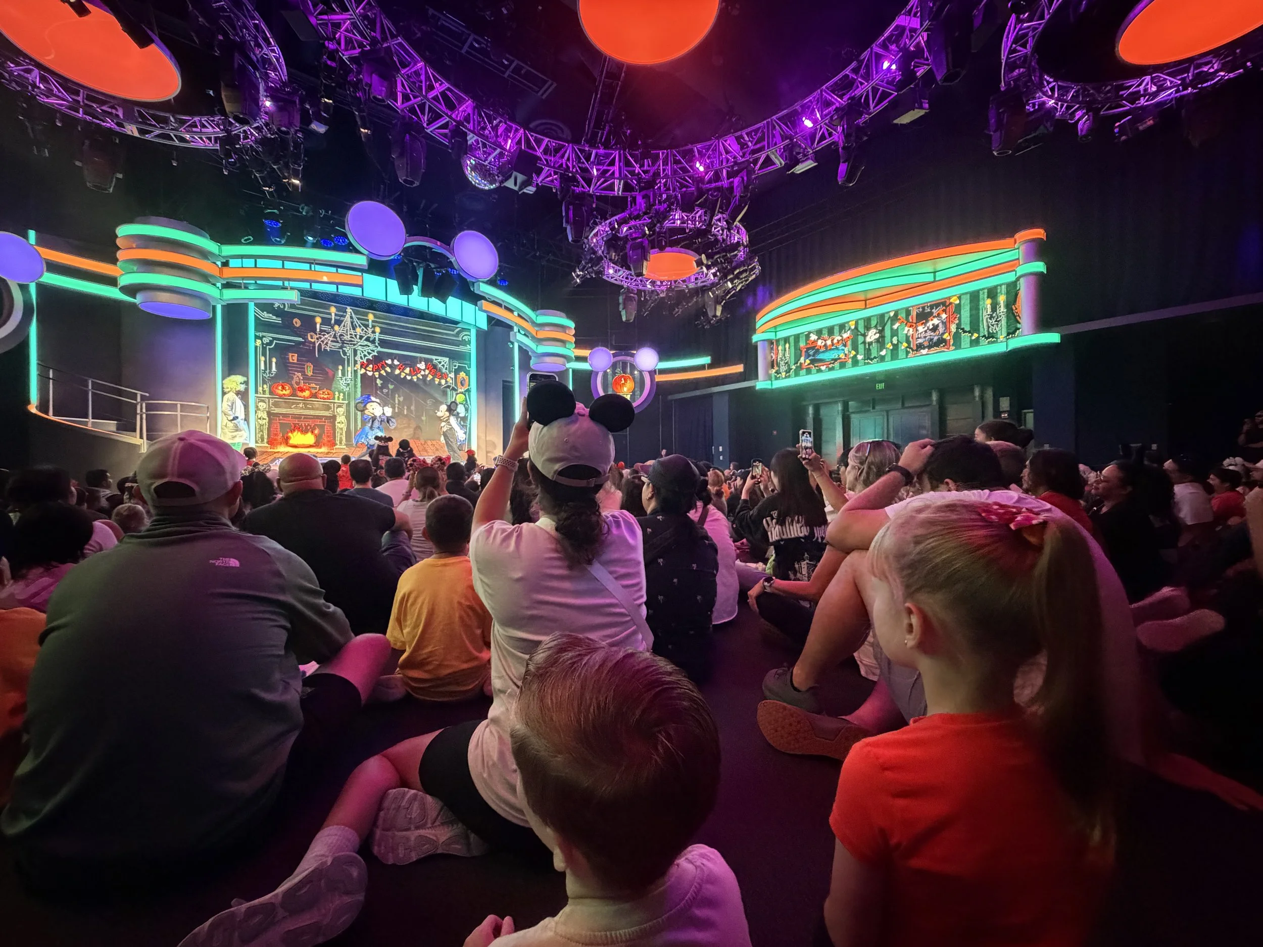 kids and families watching a live mickey mouse show in Disneys California Adventure Park