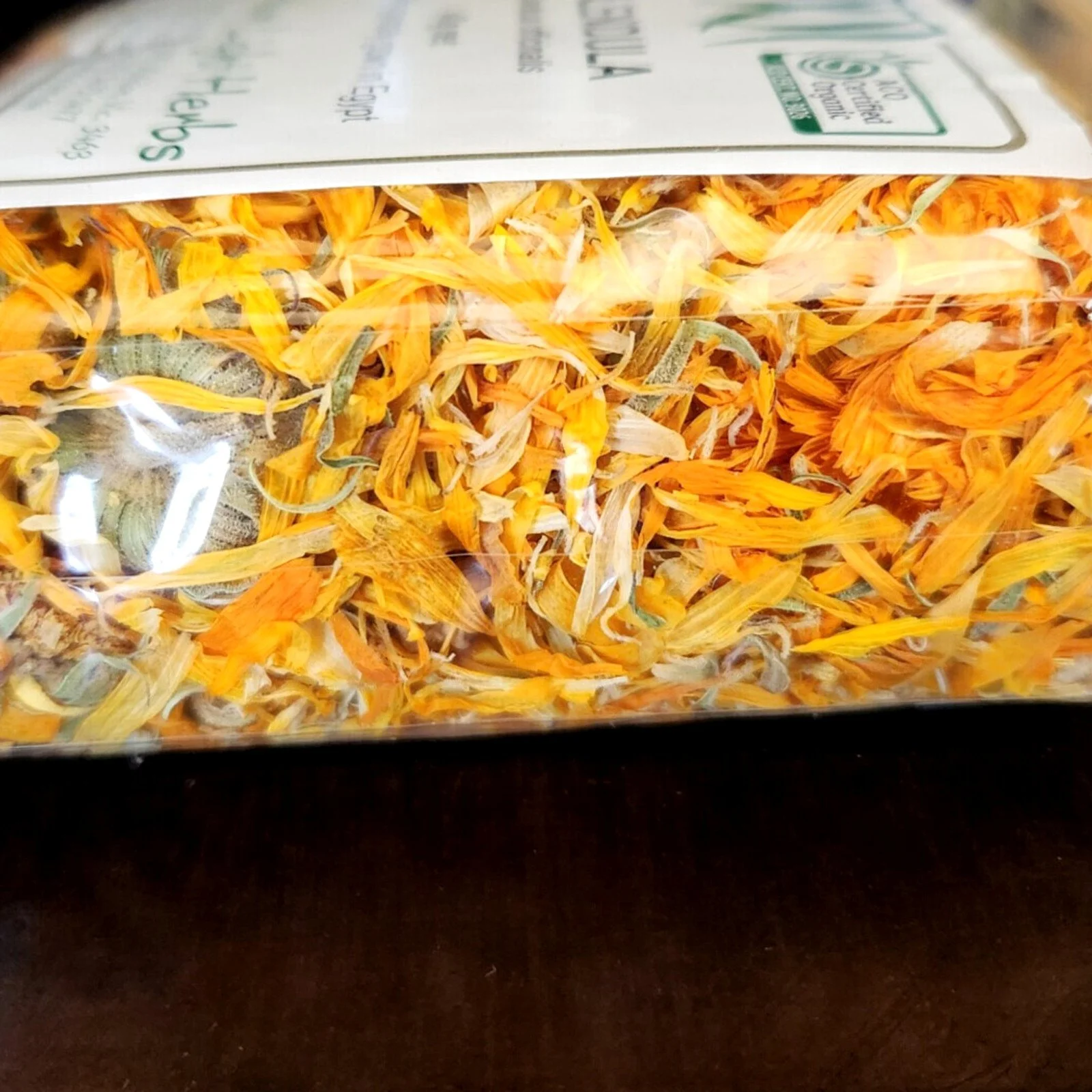 calendula-detail.jpg