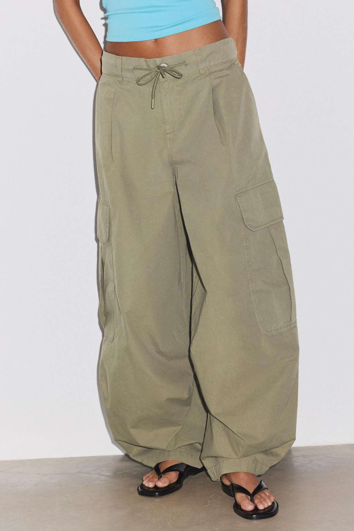 STRADIVARIUS Poplin Cargo Trousers
