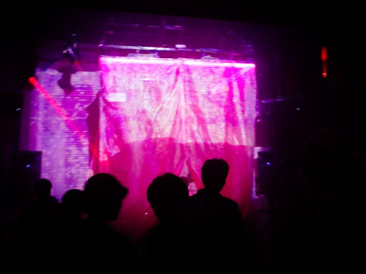 Von Dyke Debut