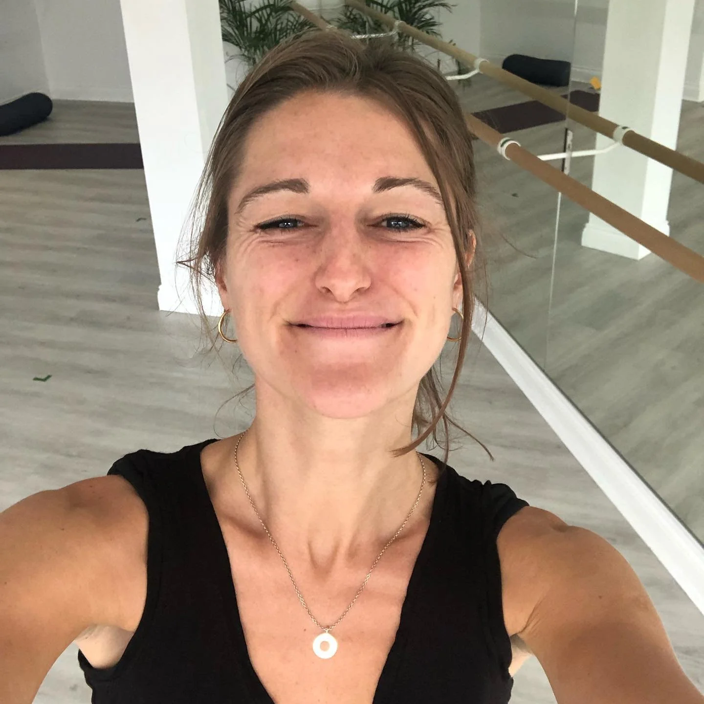 🚨❣️STUDIO STYLIN&rsquo;❣️🚨

Bringing my nourishing pre &amp; postnatal yoga flows on a weekly basis to a studio near you&hellip;..!

⫸ Thursday
11am Postnatal @levelsixpeckham 
6.15pm Pregnancy @yogahaven 

⫸ Sunday
3pm Prenatal @limstudio_n5 
4.15