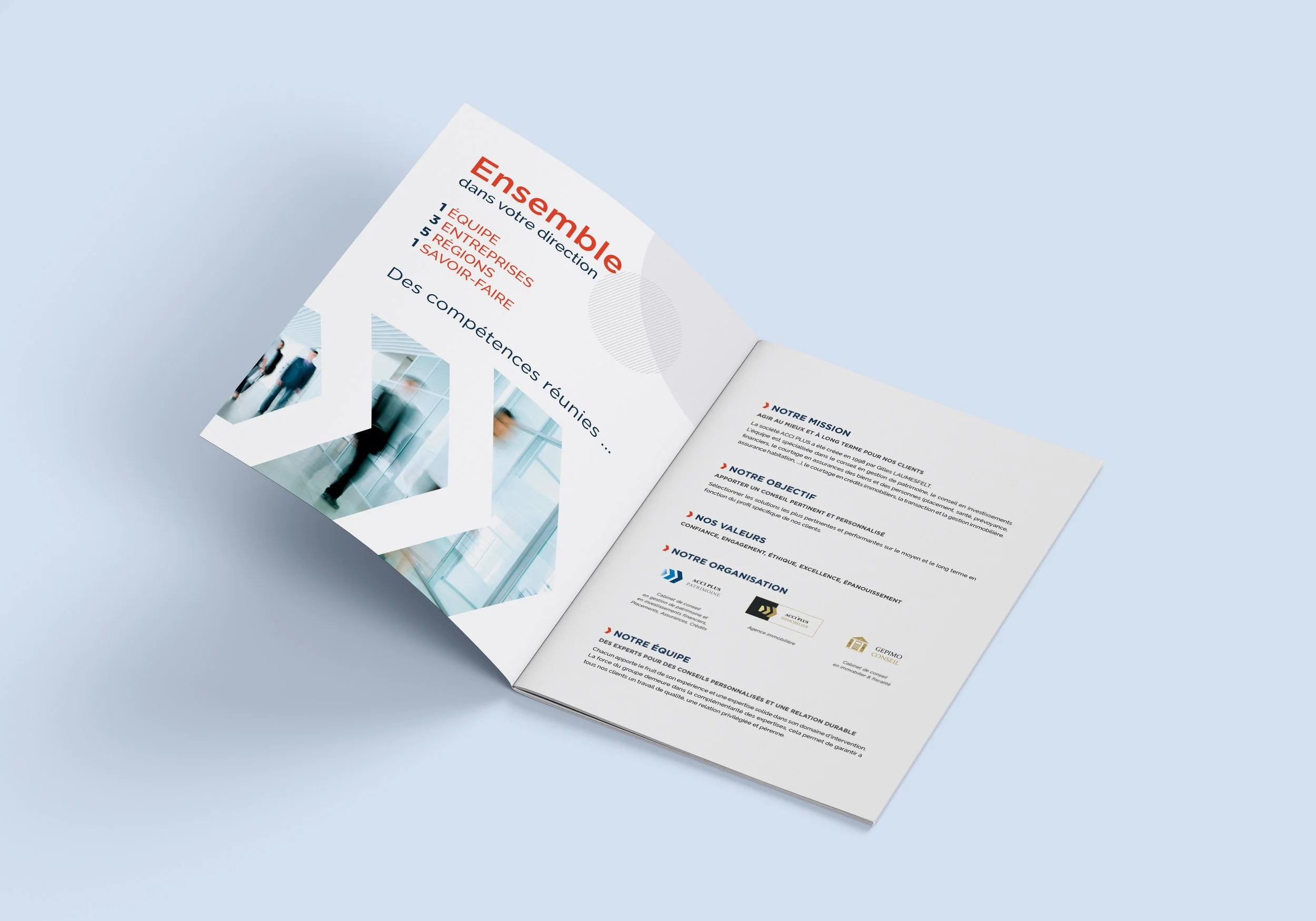 Double page intérieure du catalogue Acci Plus, gestion de patrimoine et ingénierie fiscale