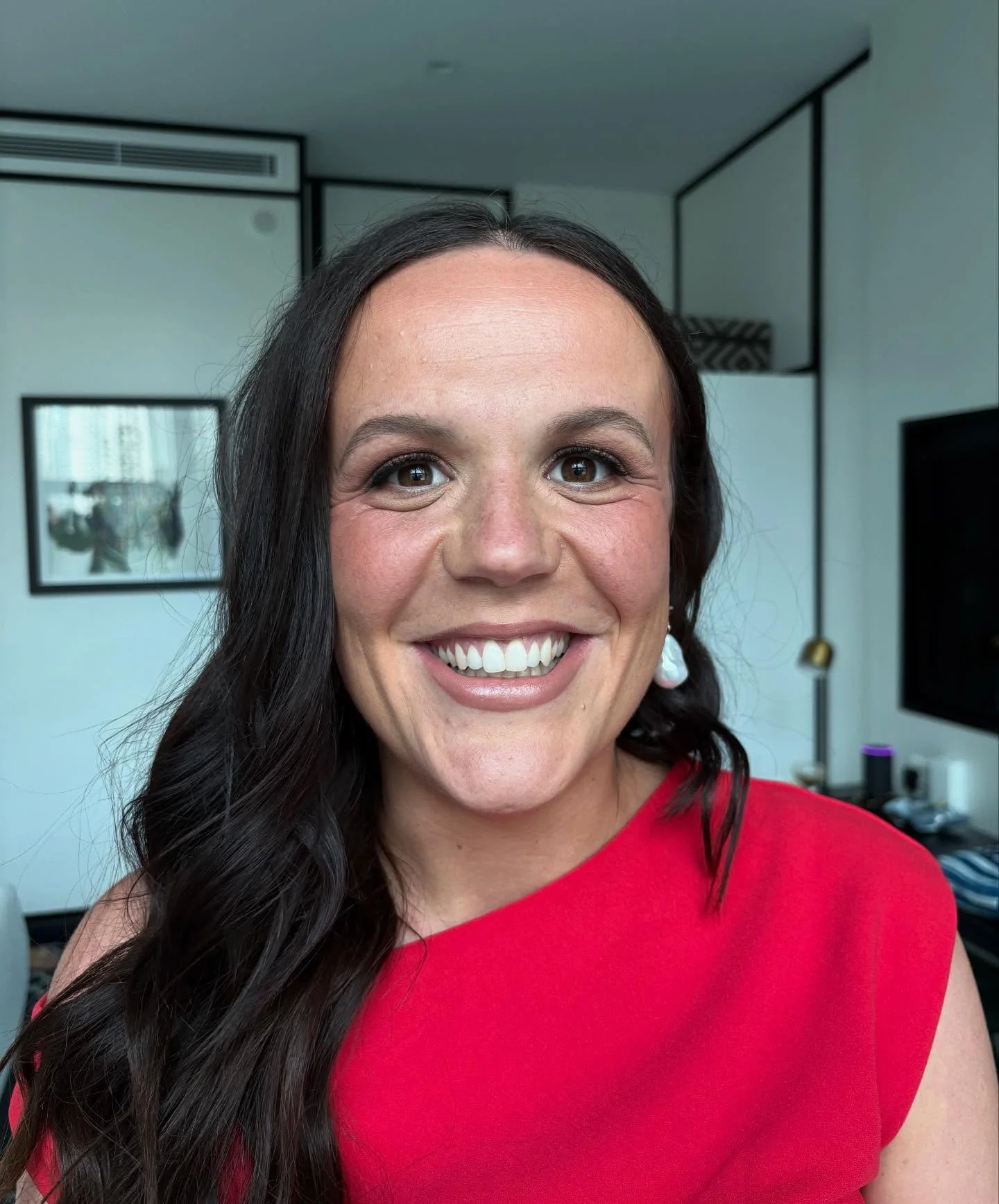 My beautiful friend Jess 🩷 off to her awards night where her and her husband won Wedding videographers of 2025!! ✨🌟 @focusfirststudios