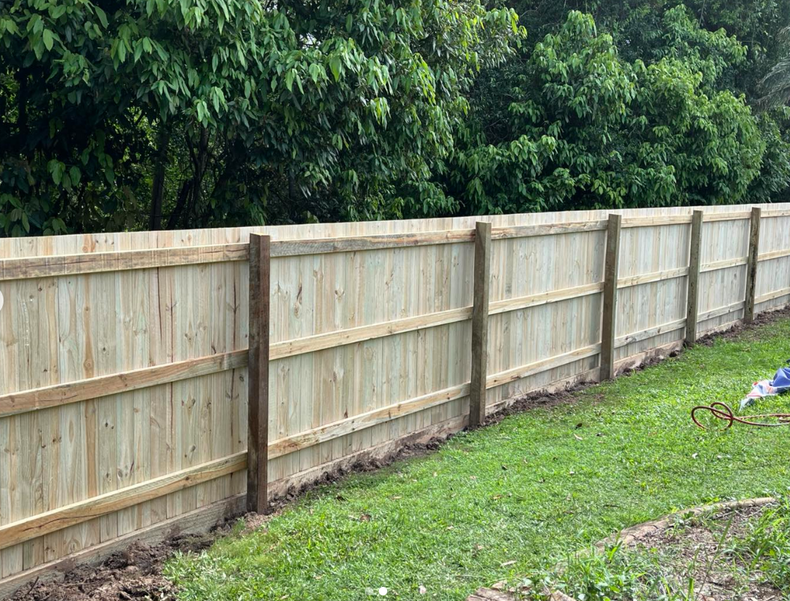 wooden fence built in parkwood