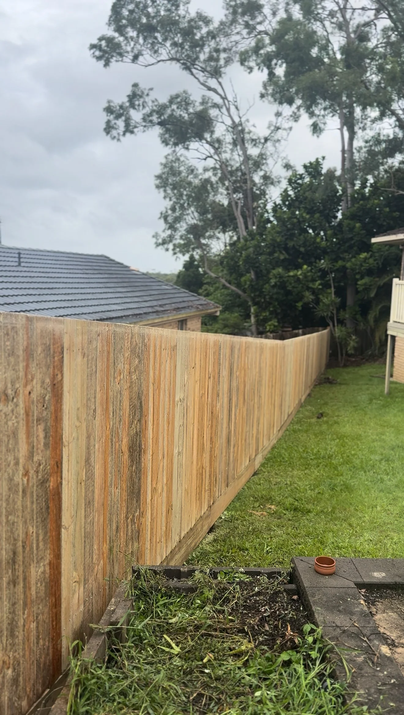 40-metre timber and sleeper fence completed in Oxenford