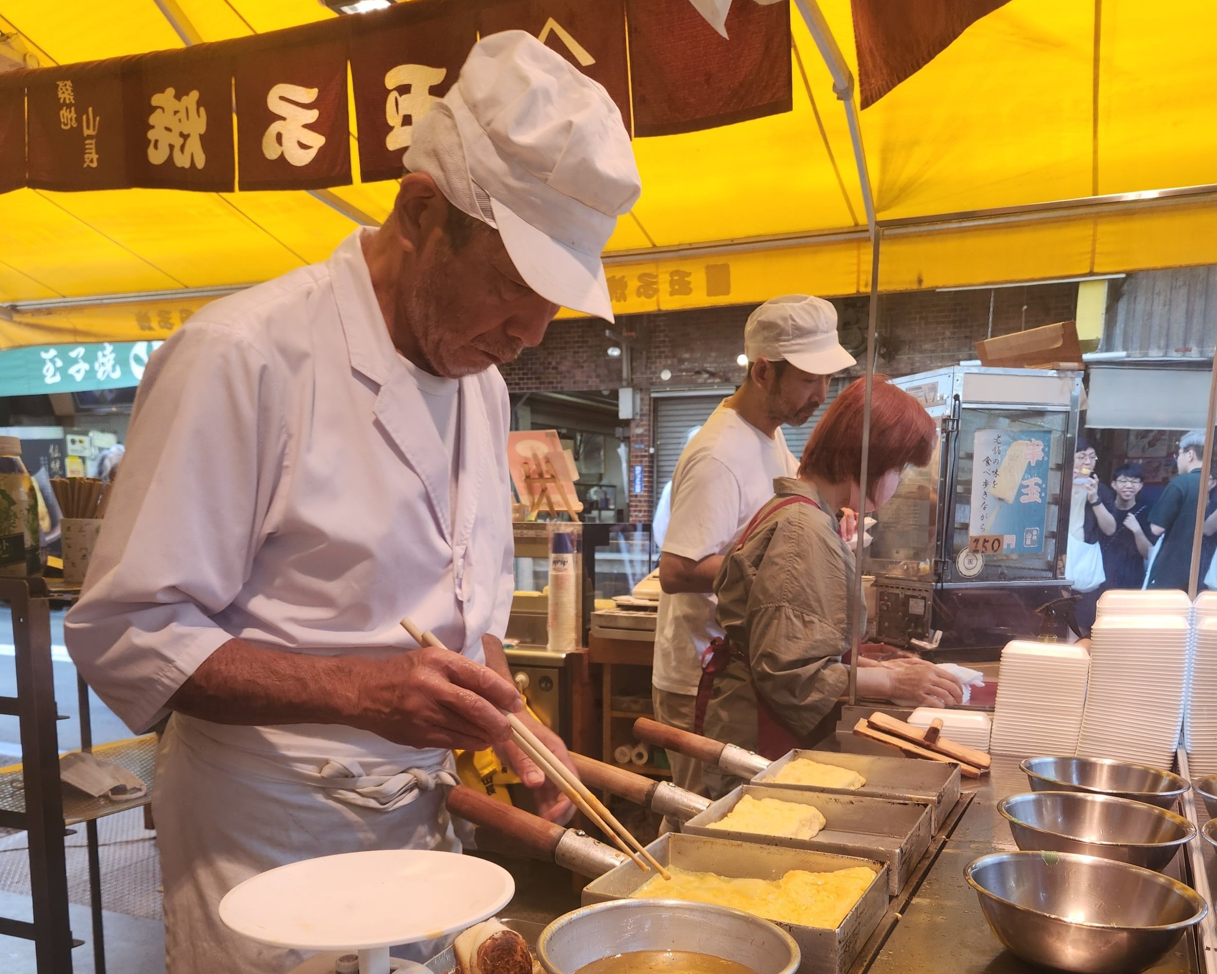 Omelette stand tsukiji market
