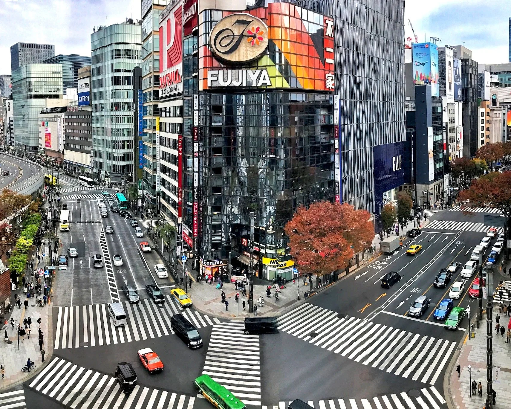 Ginza crossing Fujiya building
