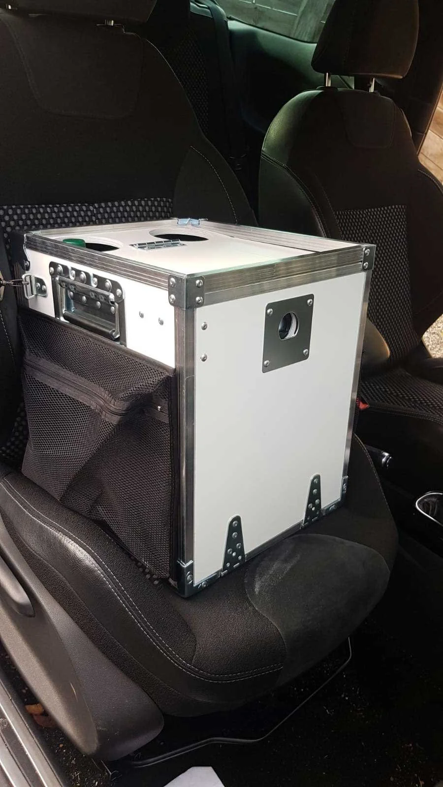 Une boîte de transport infirmière