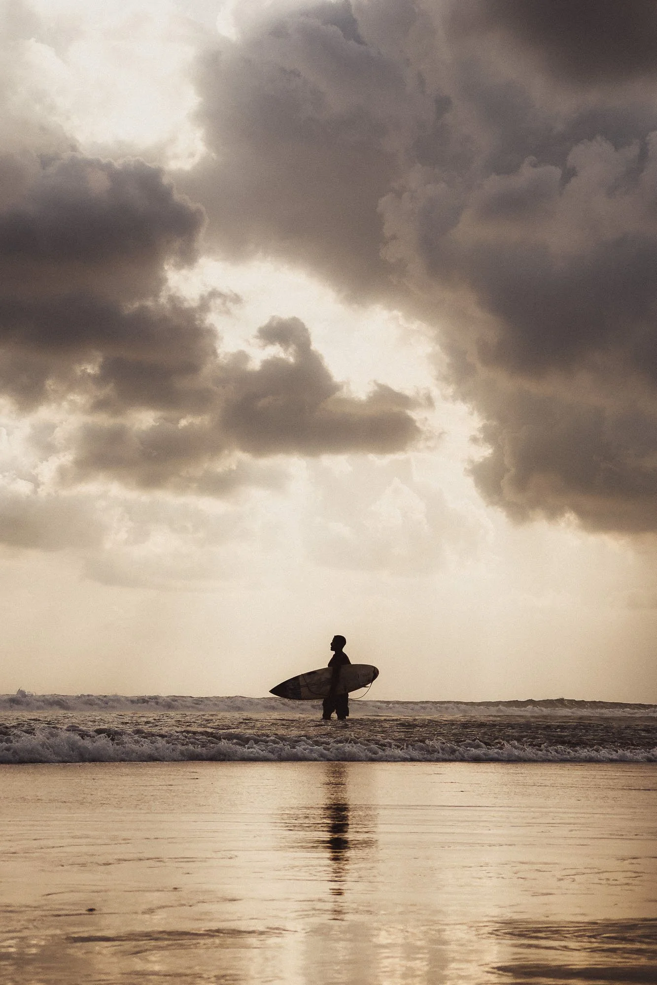surfing-sea-surfer-bali-actionsports-2.jpg