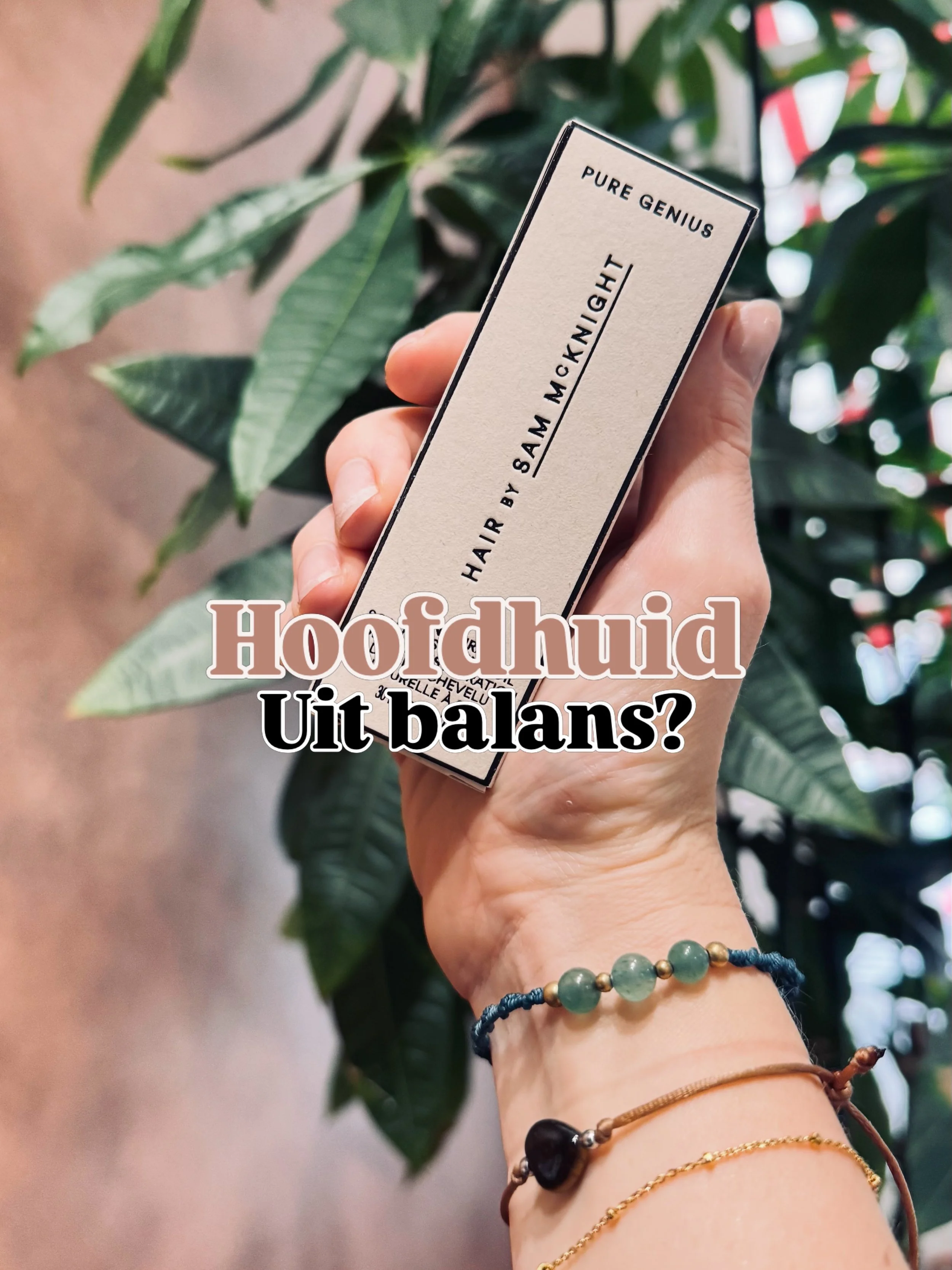 Is jouw hoofdhuid uit balans? 

Gezond haar begint bij een gezonde hoofdhuid.
Daarom ben ik zo enthousiast over Pure Genius van Sam McKnight. Een verzorgende hoofdhuidolie die je v&oacute;&oacute;r het wassen gebruikt om je hoofdhuid te hydrateren, t