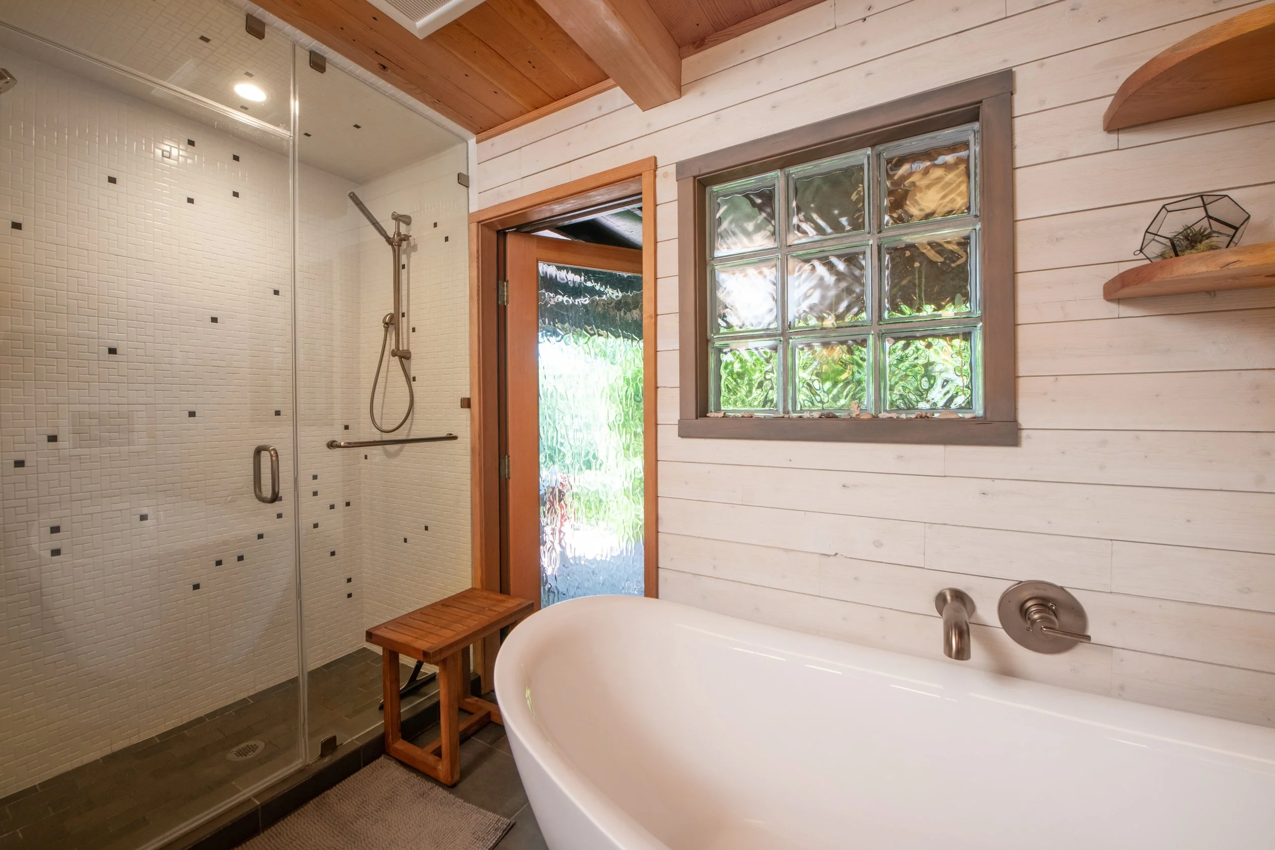 From utilitarian bathroom to veritable spa