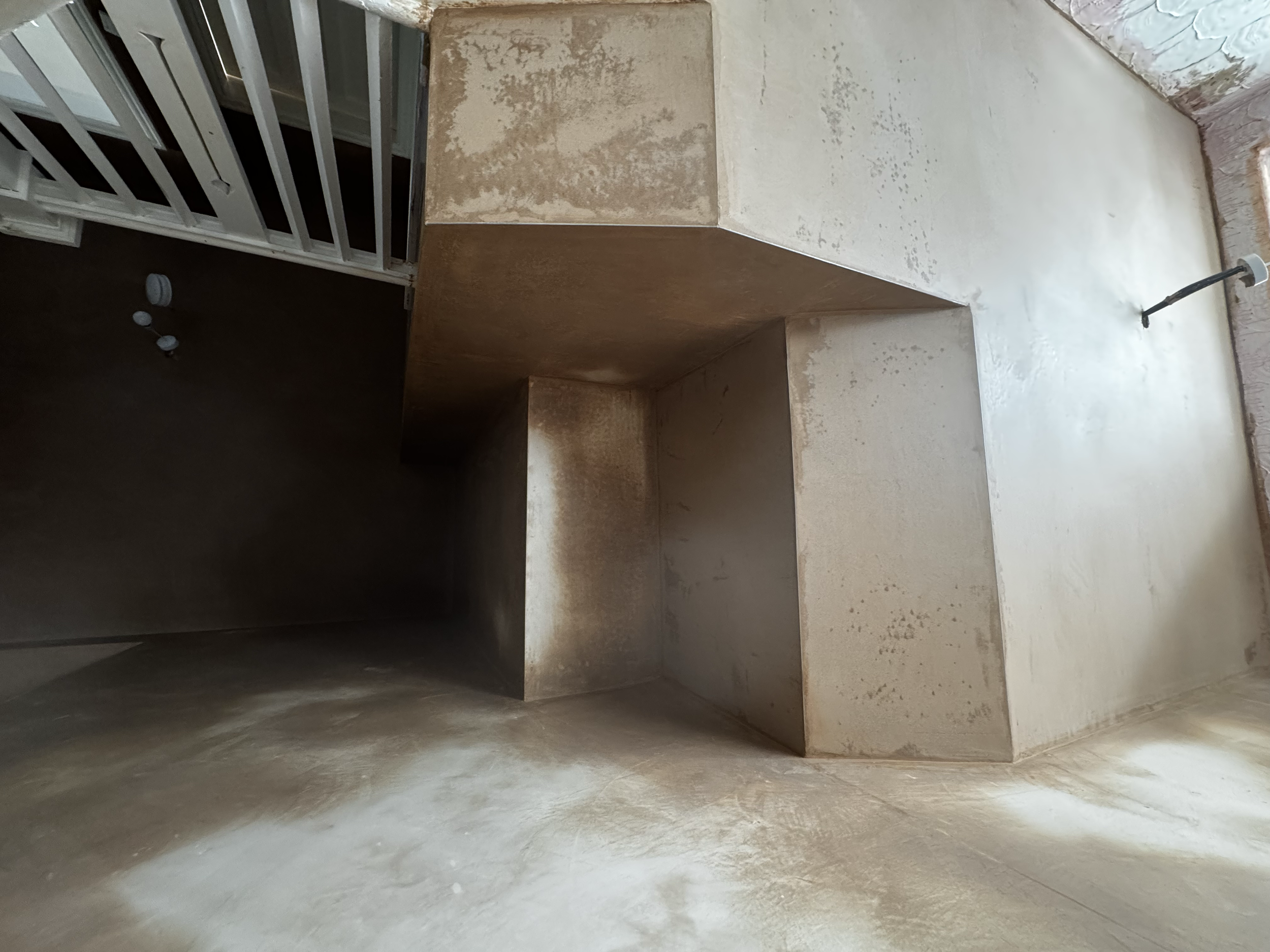 sharp angles plastering 
