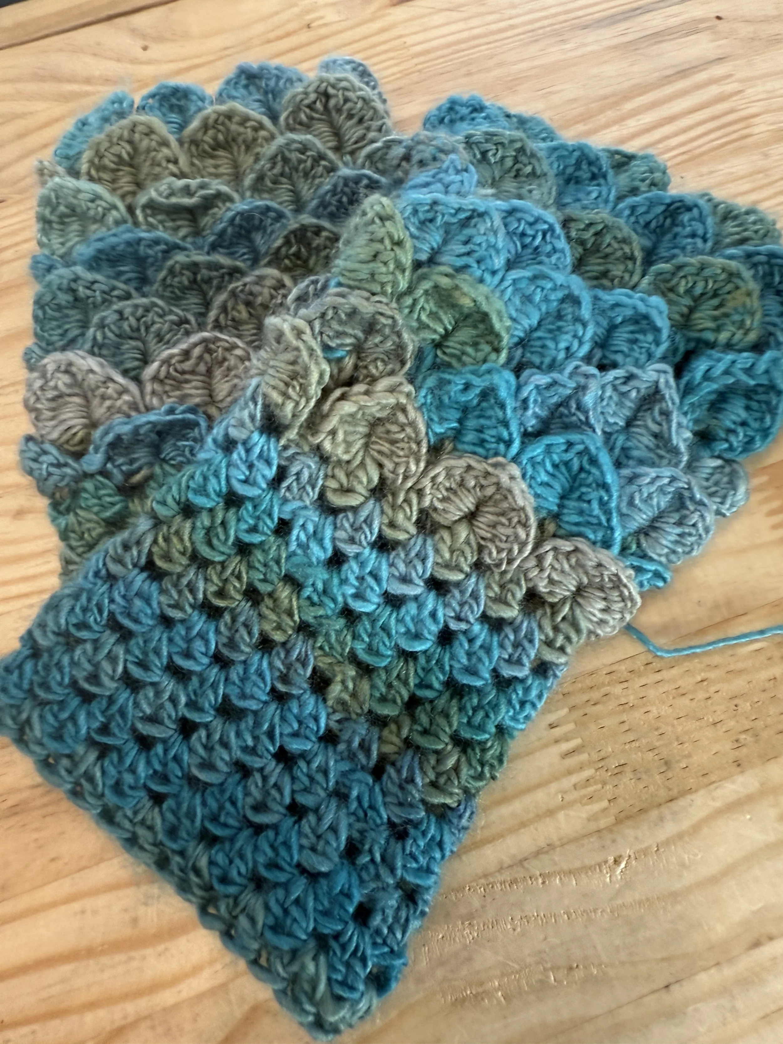 Crocheted Dragon Scale Fingerless Gloves - Tidal