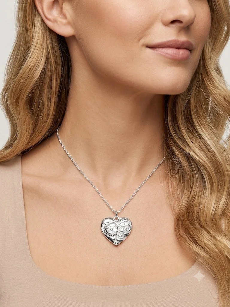 Silver heart necklace