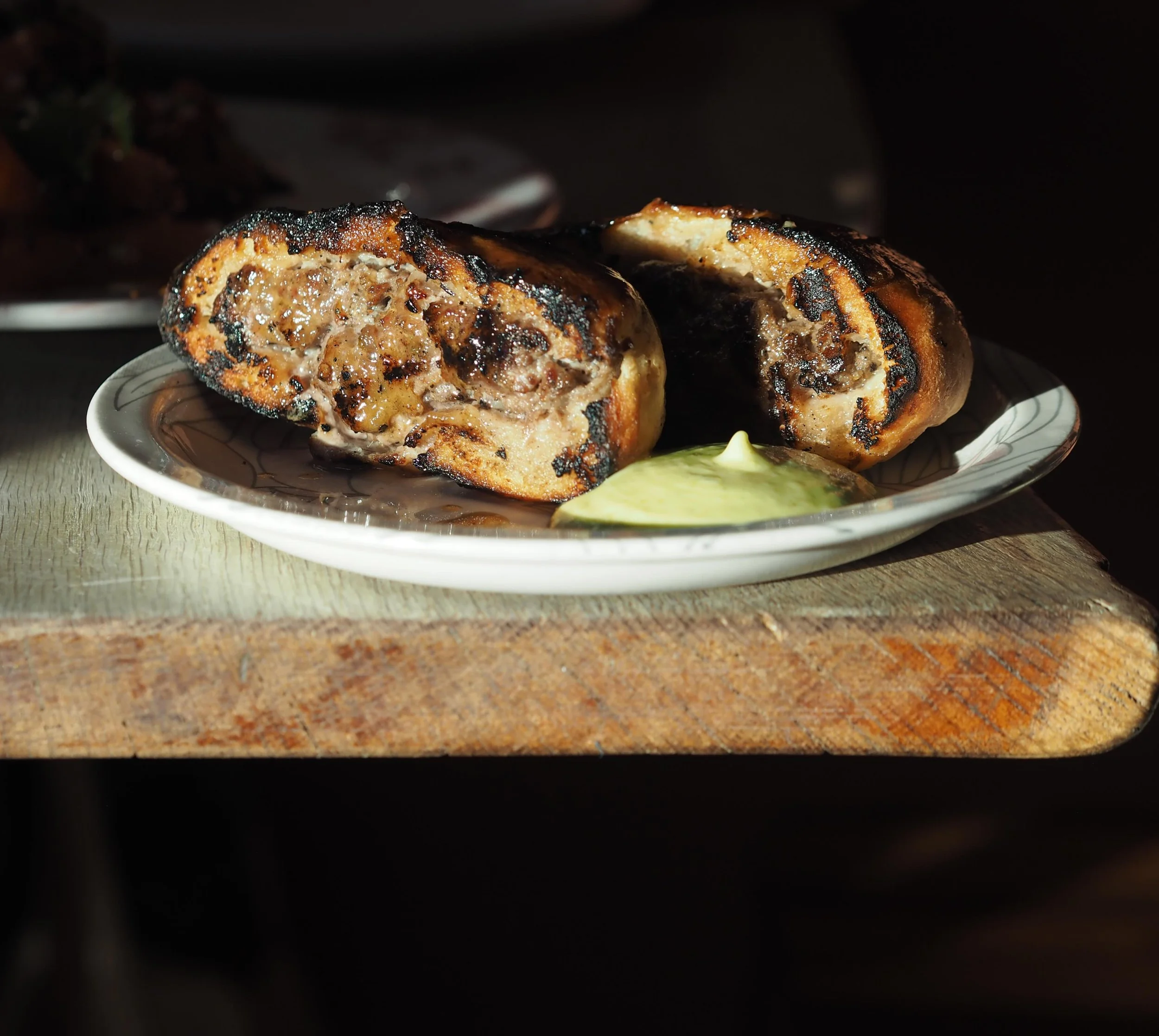 ONE OF MY FAVOURITE SNACK EVER !!

Generosity and fat, that&rsquo;s the secret combo here. 
When lamb meets beef for a threesome with homemade charcoaled pita, you join in ! So much flavour 

Legend @nickyjcooks 
Two more weeks 🫠