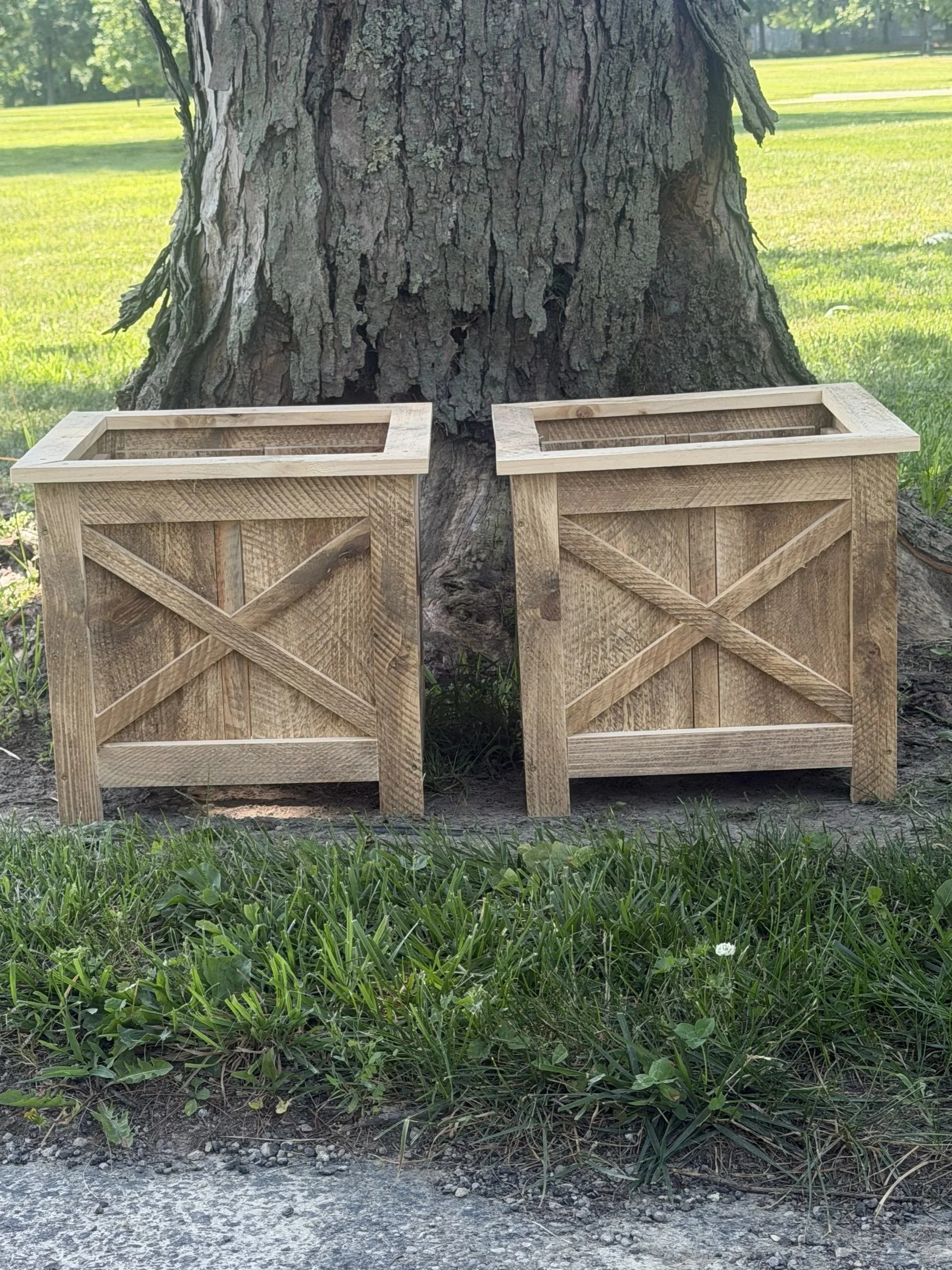 Bethany Planter