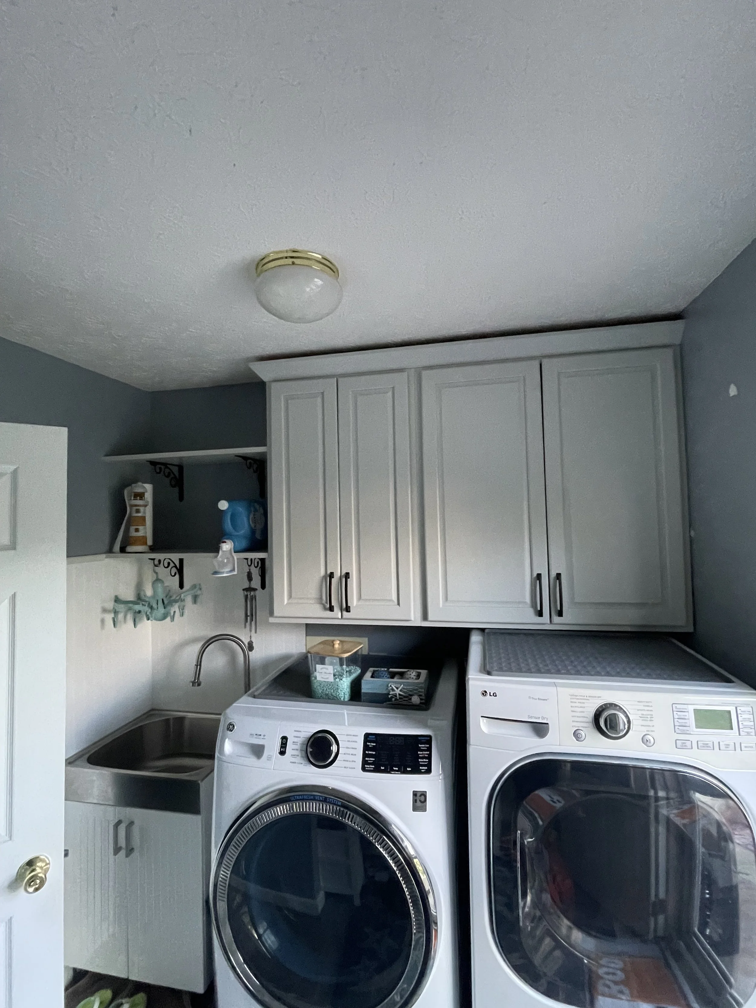 Cabinets Installation 