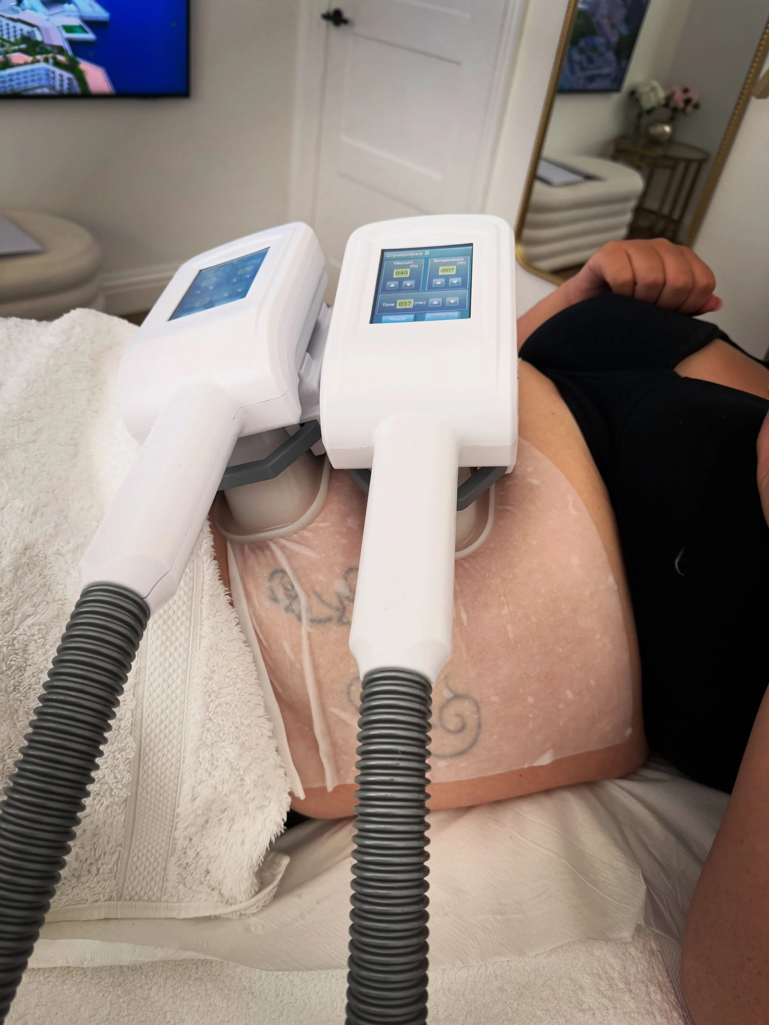 READY TO CHANGE YOUR LIFESTYLE? 🤍
Sometimes you just need that first push.

Start with Fat Freezing, see your shape begin to change and let that confidence motivate you to do more &mdash; whether that&rsquo;s joining the gym, starting Pilates, walki