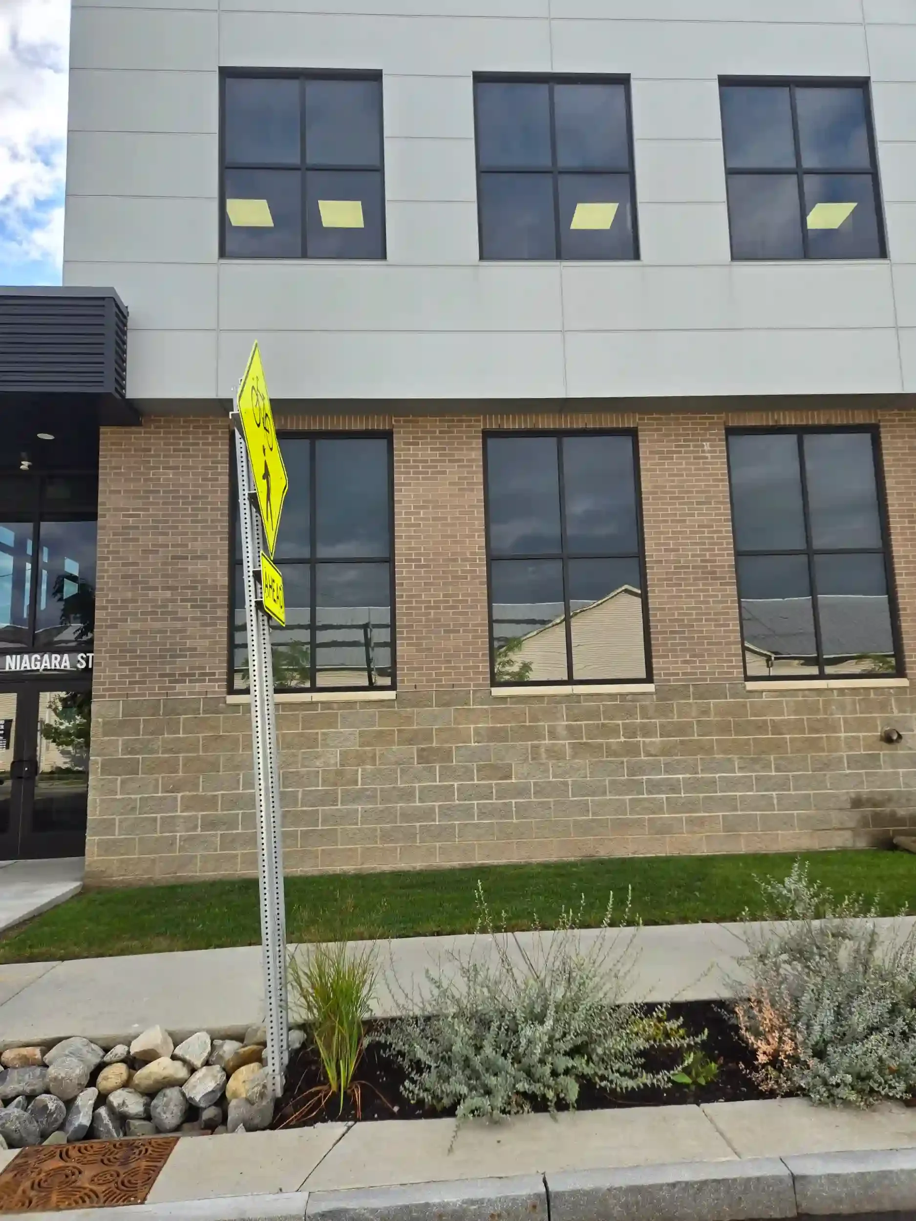 project-gallery-neighborhood-health-center-niagara-street-10.webp