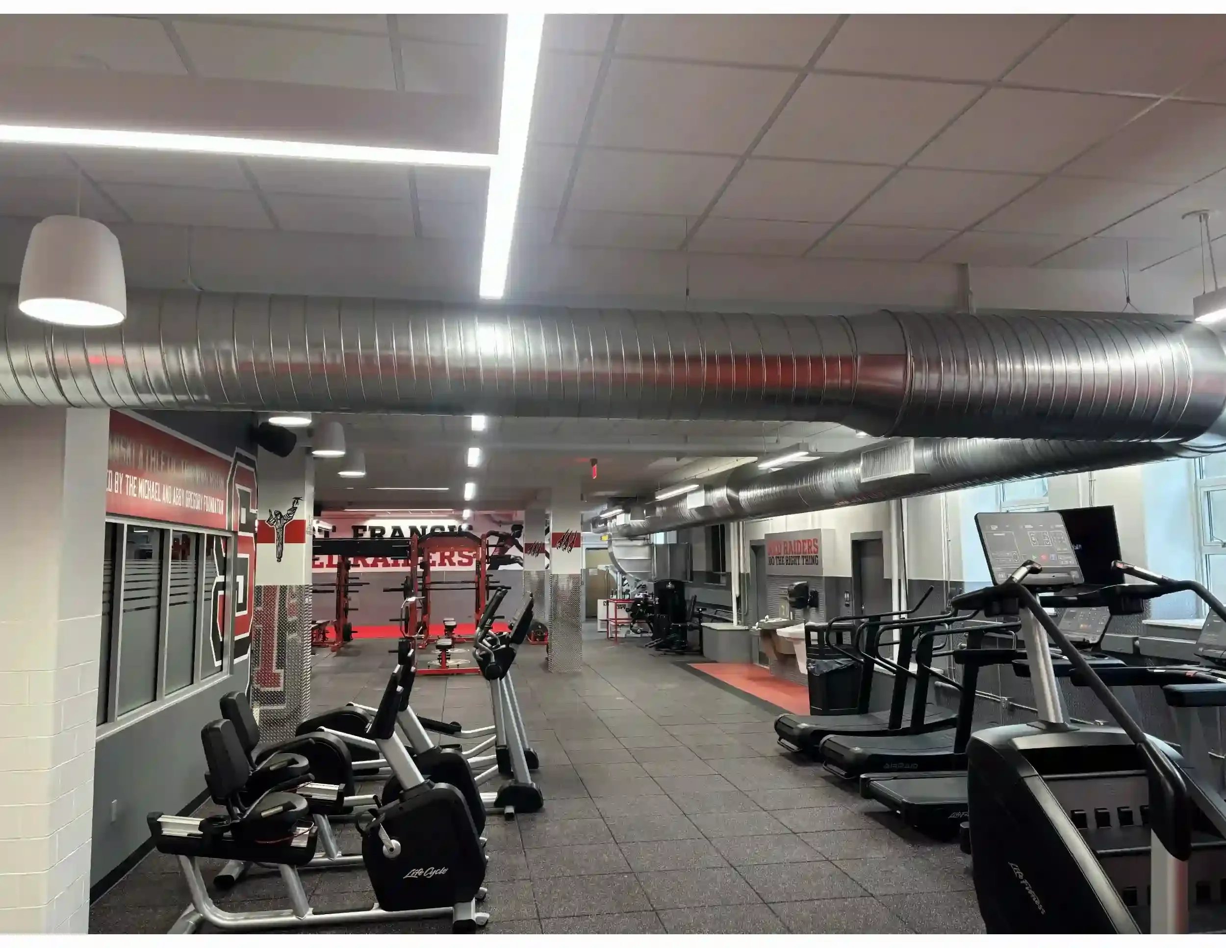 project-gallery-st-francis-athletic-center-116.webp