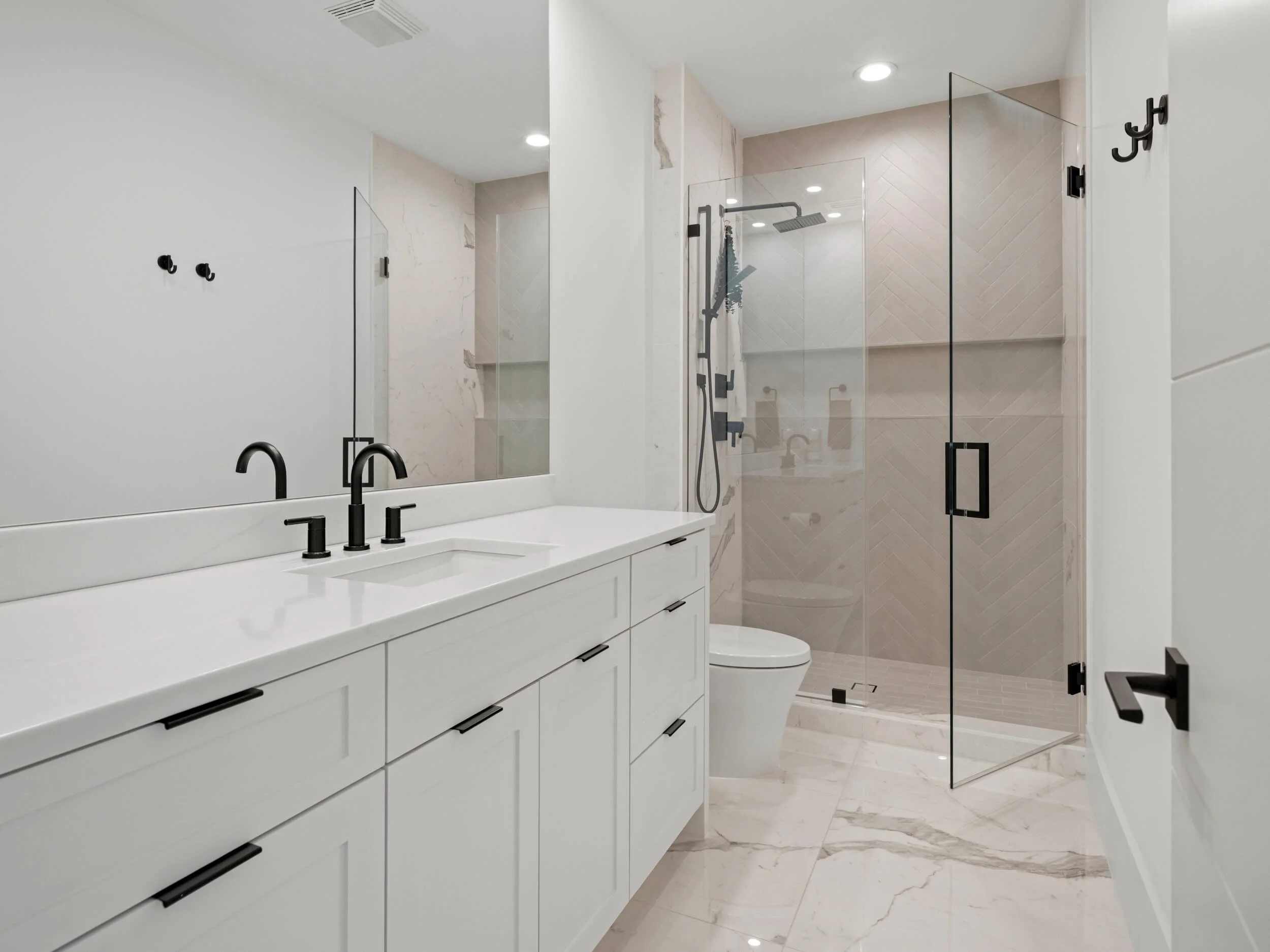 Oklahoma City Custom Home by MLD Homes Texas121.jpg