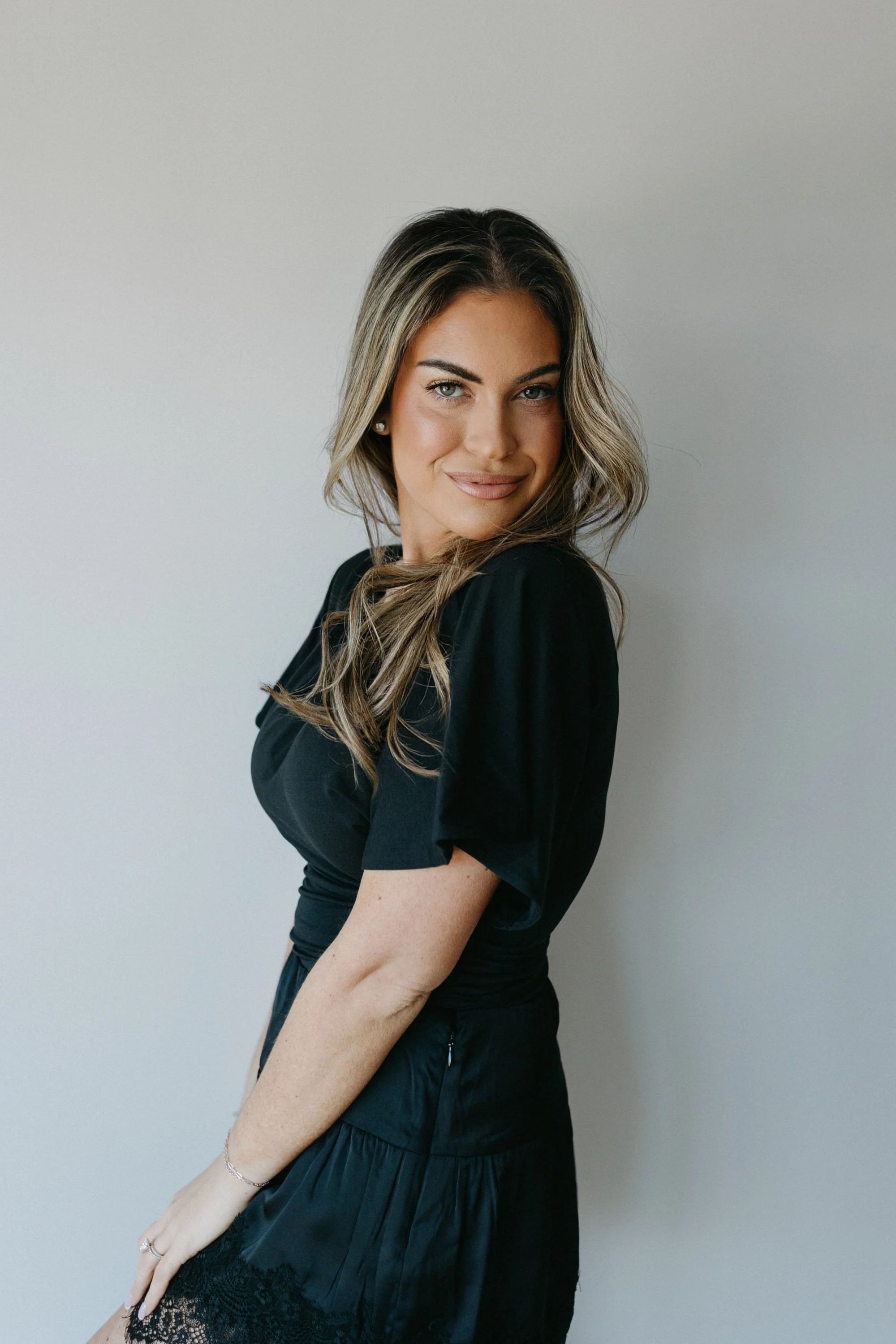 Eleyn Aloe, Eleyn Aloe Makeup Artist, Eleyn Aloe Makeup Artistry, Luxury Makeup Artist Long Island, Huntington NY Makeup Artist, Soft Glam Makeup Artist