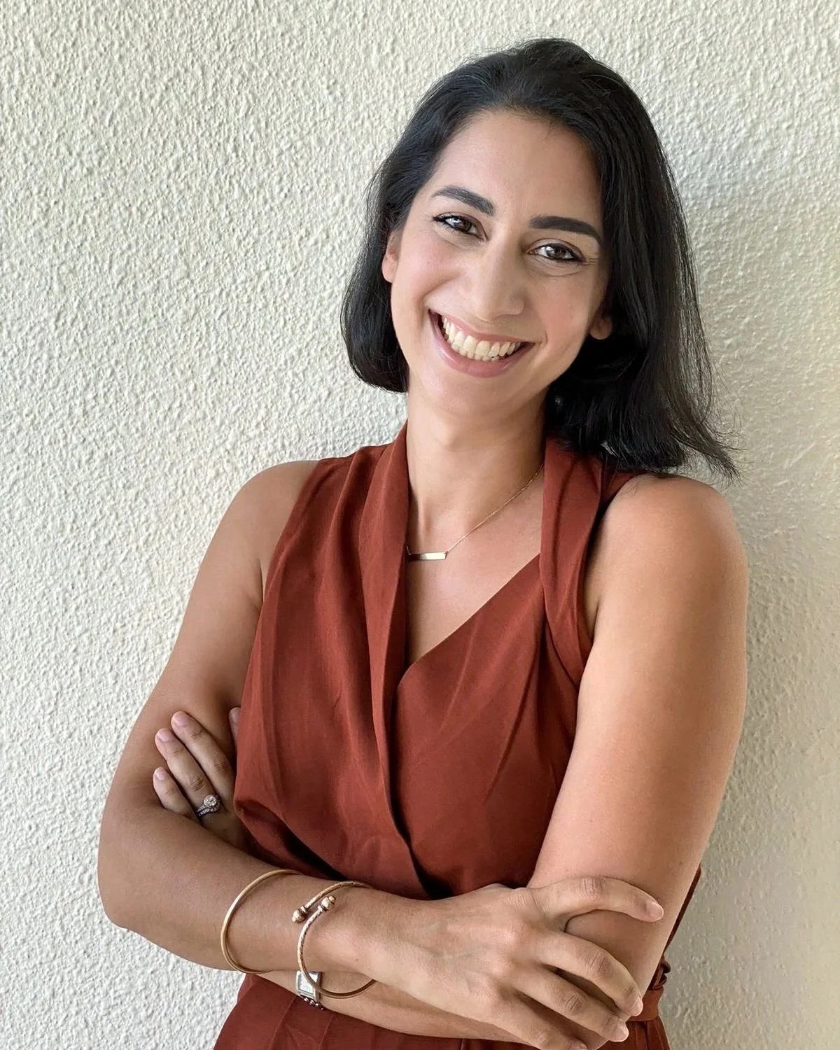 Nadya Davies, a people strategy, culture and communications specialist, in Singapore who helps businesses to build a better workplace, navigate change and motivate employees.