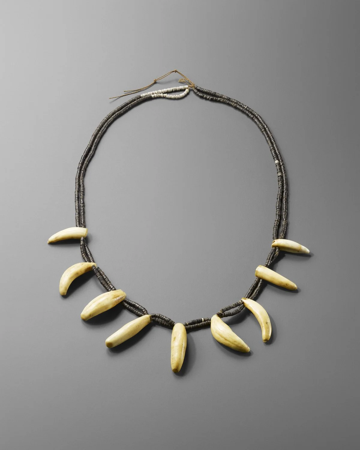 COLLIER