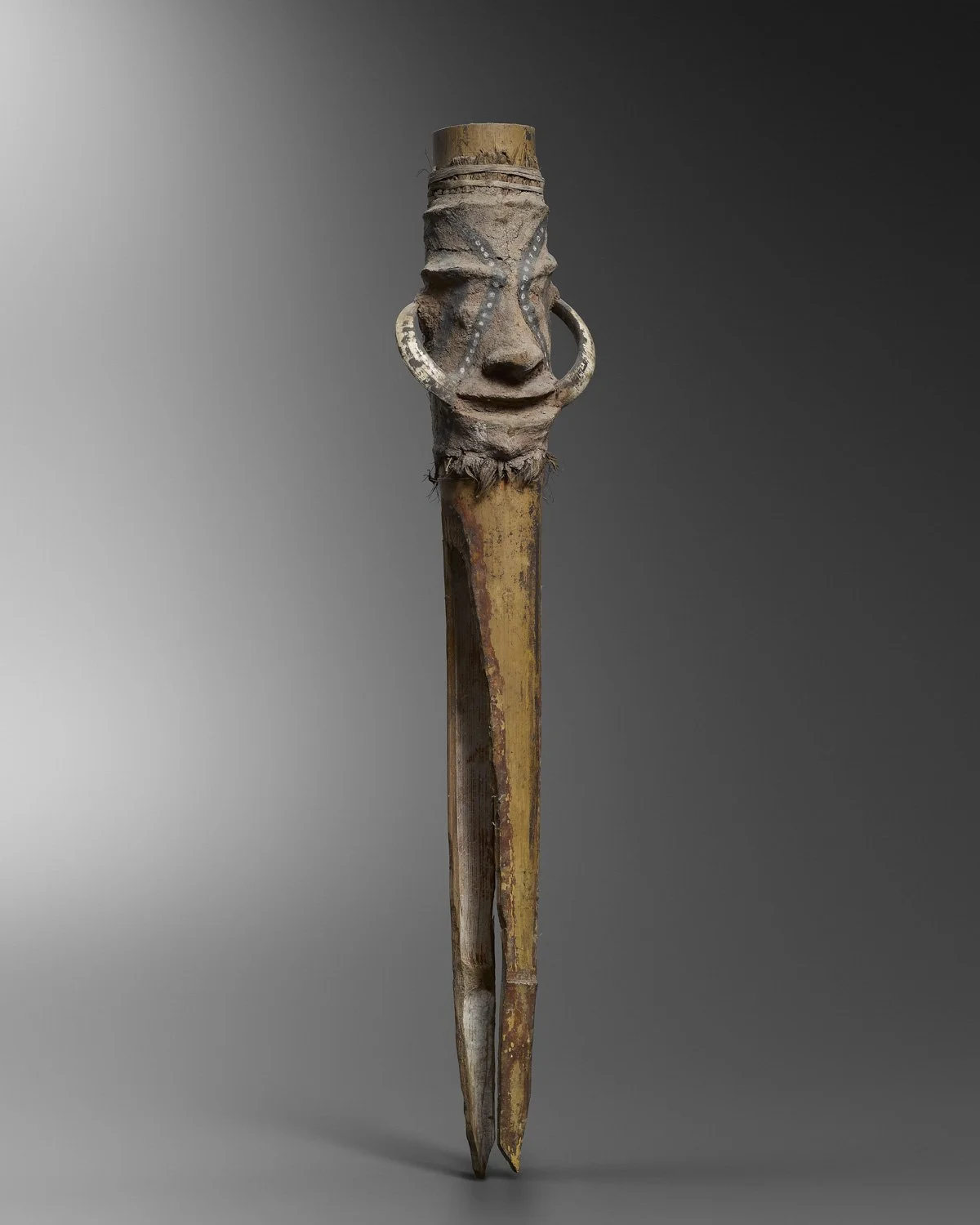 voyageurs-et-curieux-arts-anciens-oceanie-objet-melanesie-baton-gardien-4.jpg