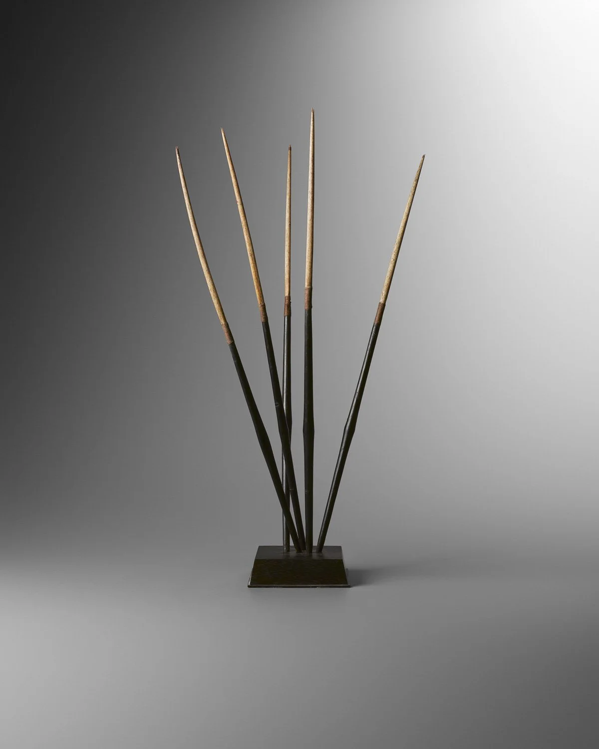 ENSEMBLE DE POINTES DE FLÈCHES <em>‘U</em>