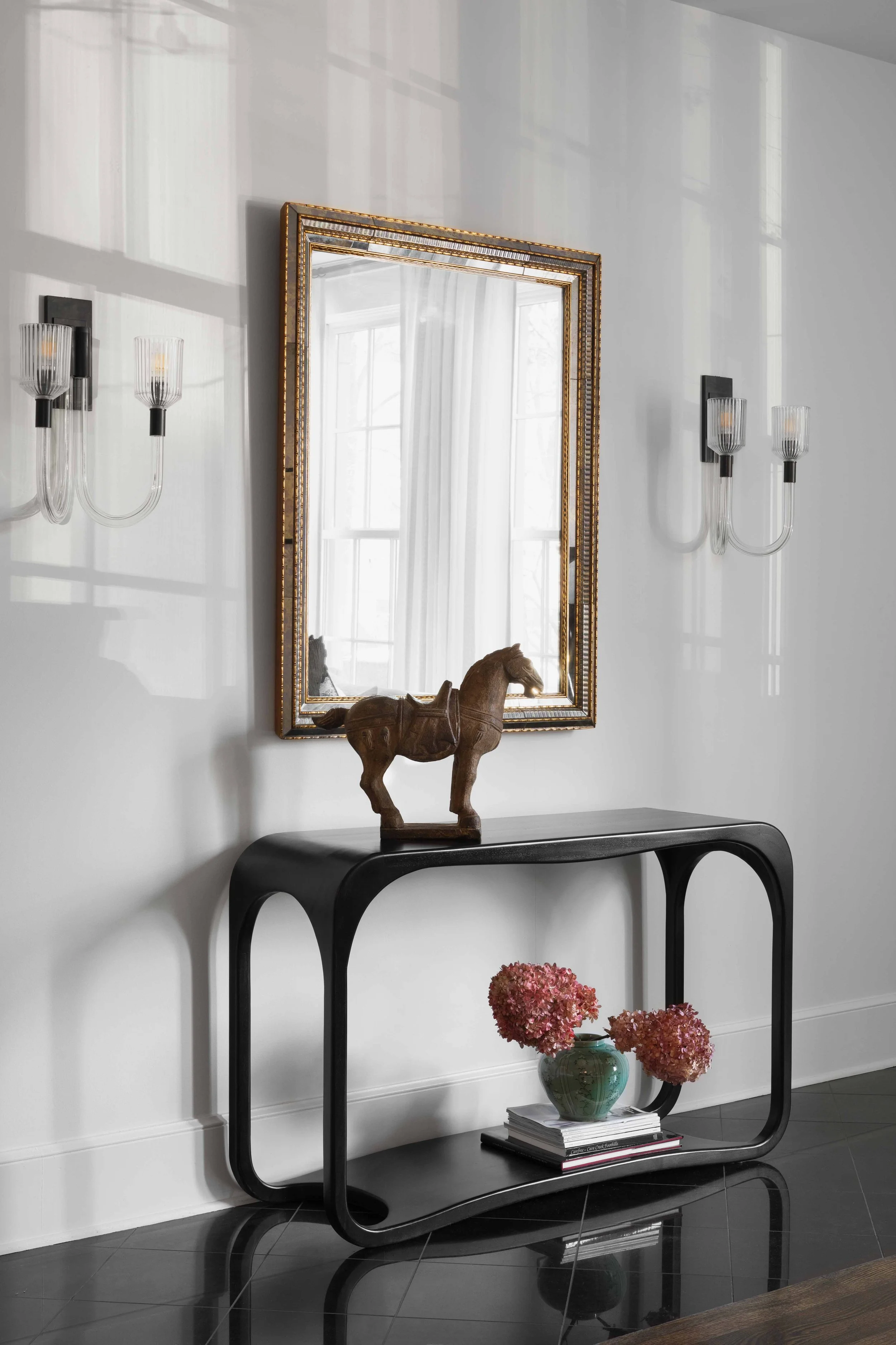 Dayton_St_Matte_and_Gloss_Interiors_Ryan_Hainey_Photography_004.JPG