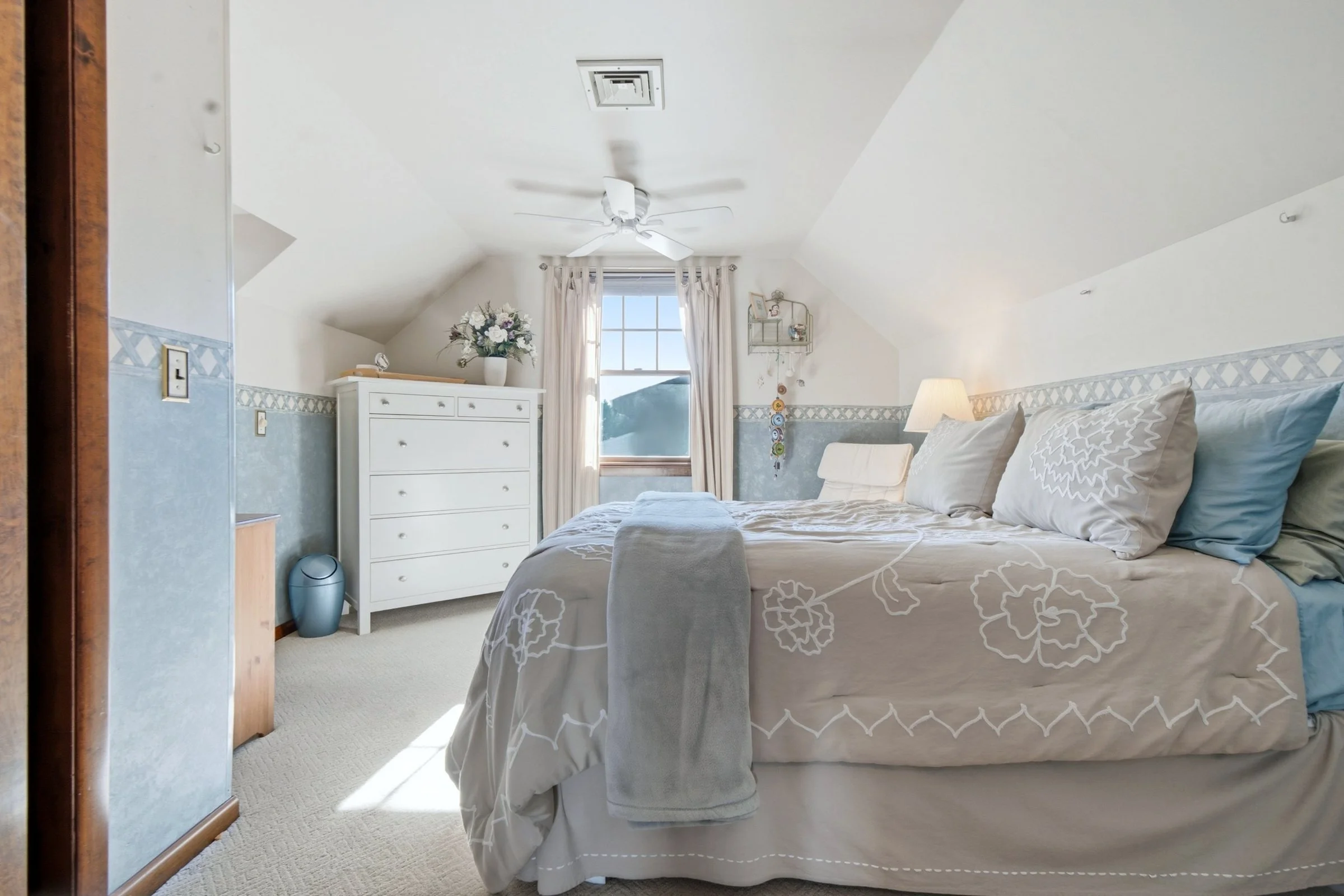 Cape Cod, upstairs bedroom